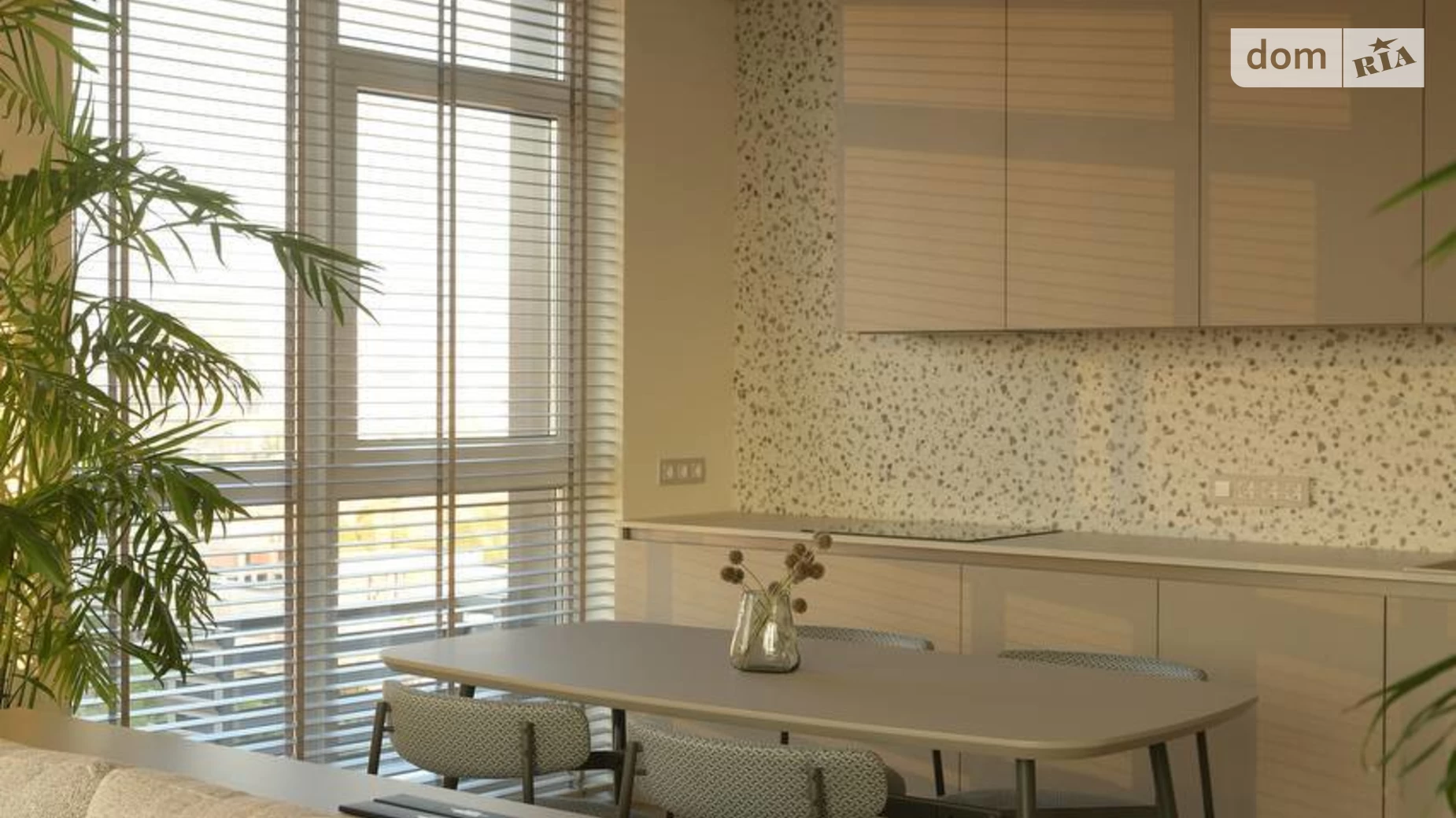 Продається 2-кімнатна квартира 62.8 кв. м у Києві, вул. Предславинська, 42 - фото 3