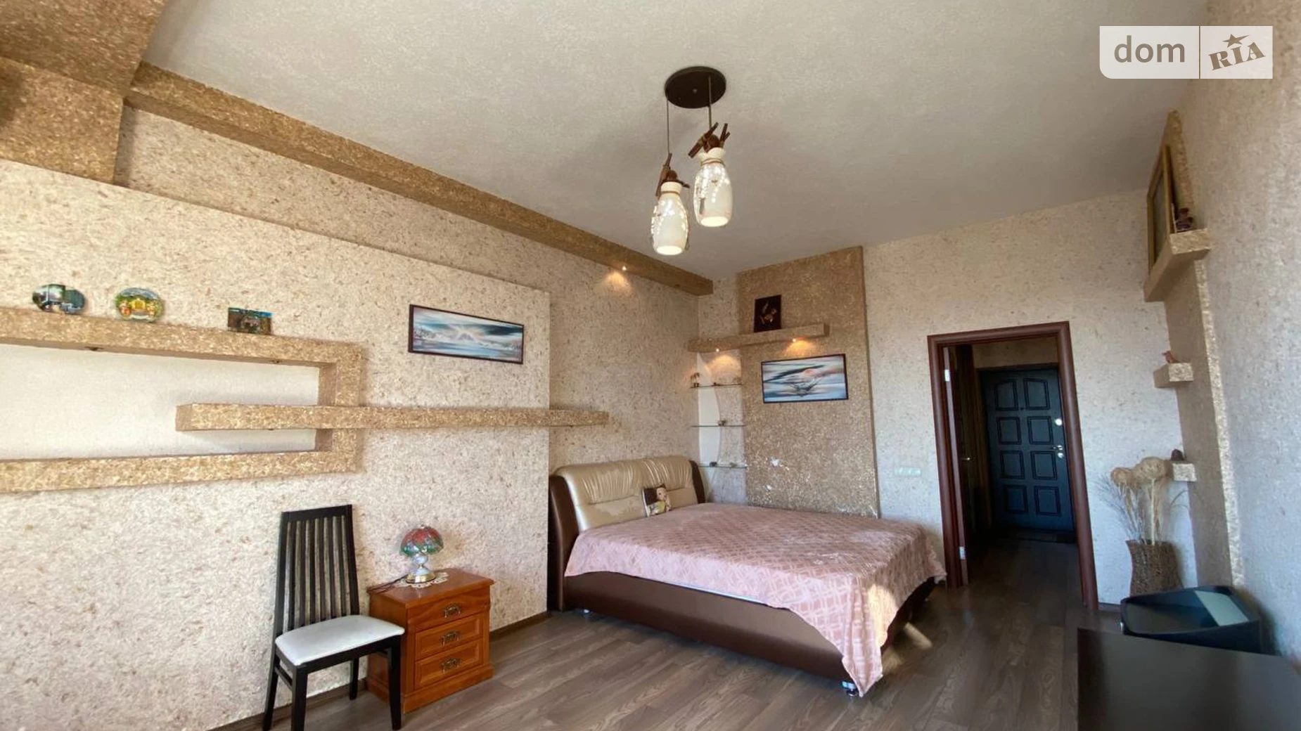 Продается 1-комнатная квартира 59 кв. м в Киеве, просп. Владимира Ивасюка, 6 корпус 6 - фото 2