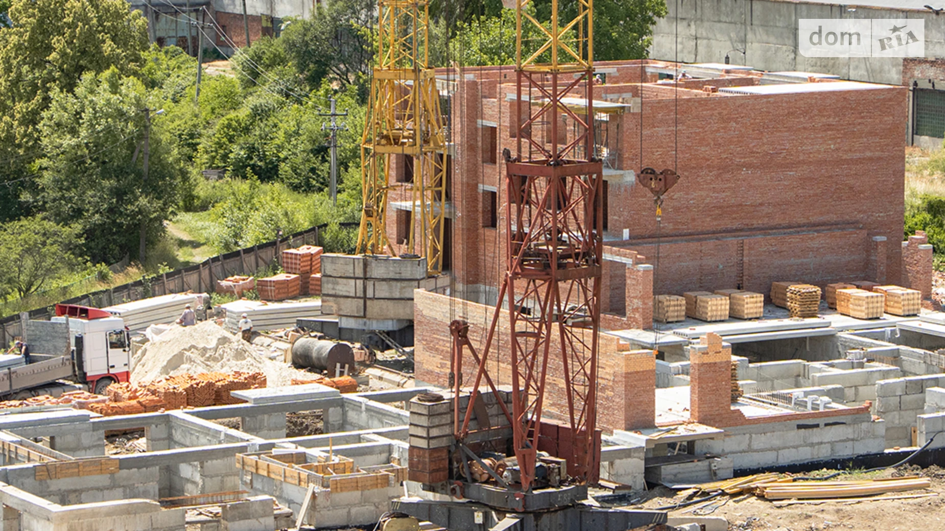 Продается 2-комнатная квартира 64.3 кв. м в Ивано-Франковске, ул. Коновальца Евгения, 1 - фото 3