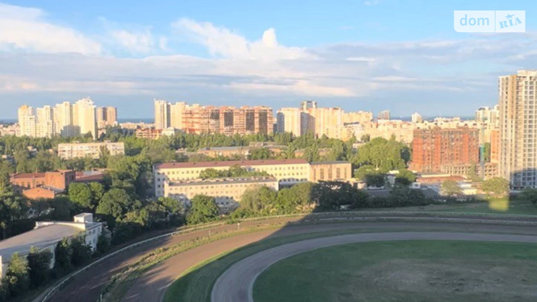 Продается 1-комнатная квартира 42 кв. м в Одессе, ул. Краснова, 3/60 - фото 2