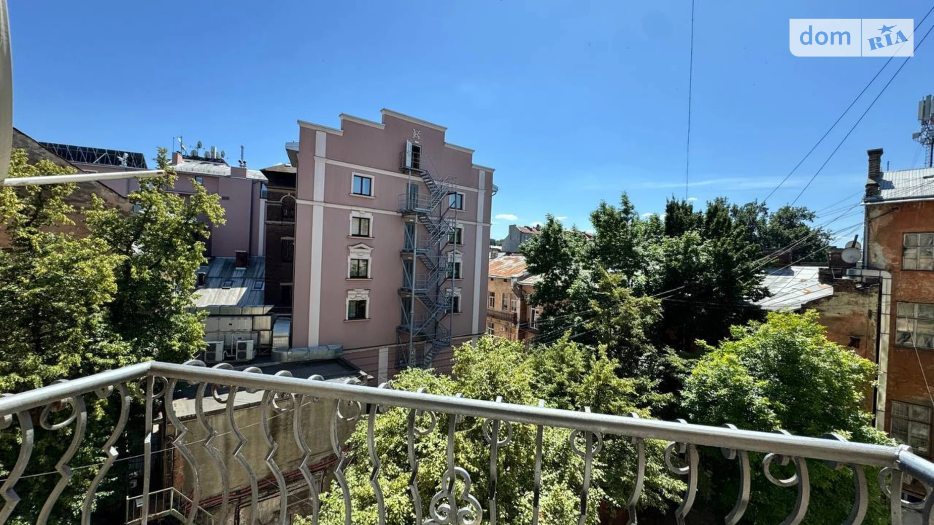 Продается 2-комнатная квартира 49 кв. м в Львове, вул. Гнатюка Академика, 3 - фото 2