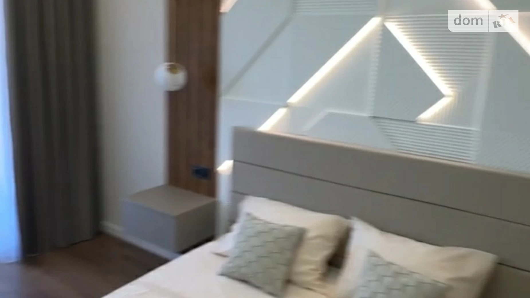 Продается 2-комнатная квартира 65 кв. м в Одессе, ул. Краснова, 1А - фото 2