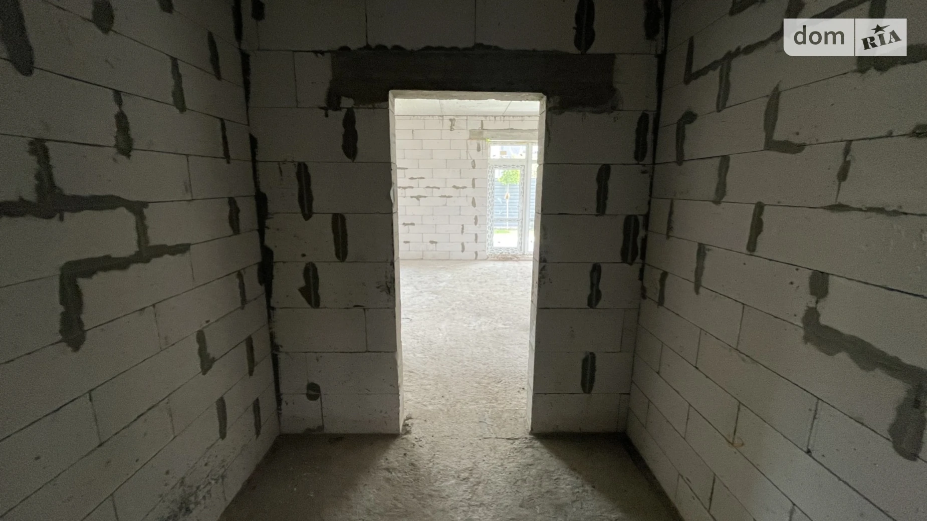 Продается дом на 2 этажа 155 кв. м с бассейном, цена: 225000 $ - фото 4