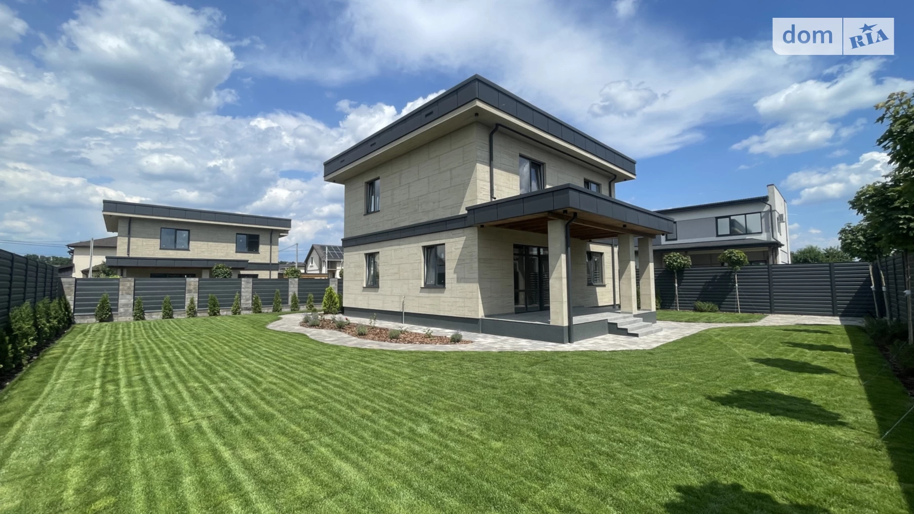 Продается дом на 2 этажа 155 кв. м с бассейном, цена: 225000 $ - фото 5