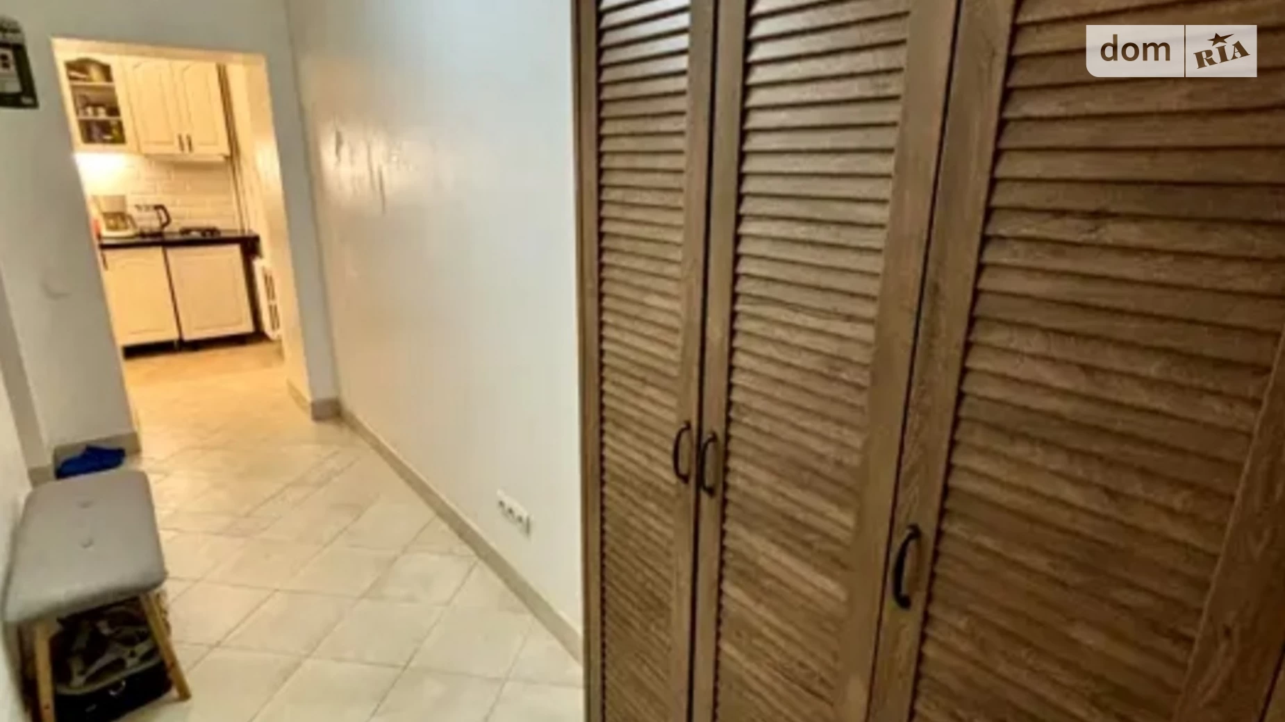 Продается 1-комнатная квартира 52 кв. м в Одессе, ул. Университетская - фото 2