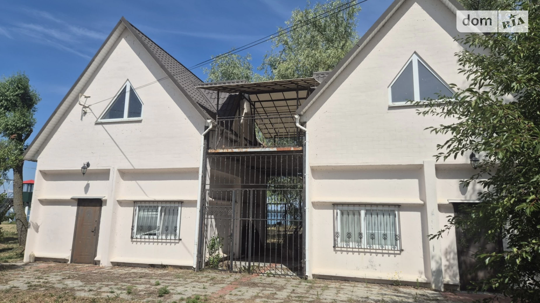 Продается дом на 2 этажа 100 кв. м с садом, цена: 70000 $ - фото 2