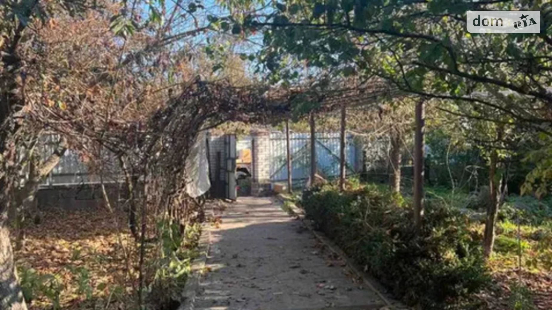 Продается дом на 2 этажа 140 кв. м с террасой, цена: 25000 $ - фото 2
