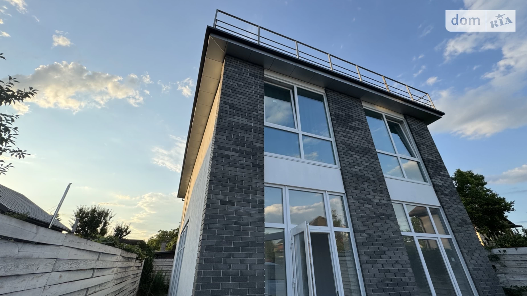 Продается дом на 2 этажа 180 кв. м с беседкой, цена: 220000 $ - фото 2