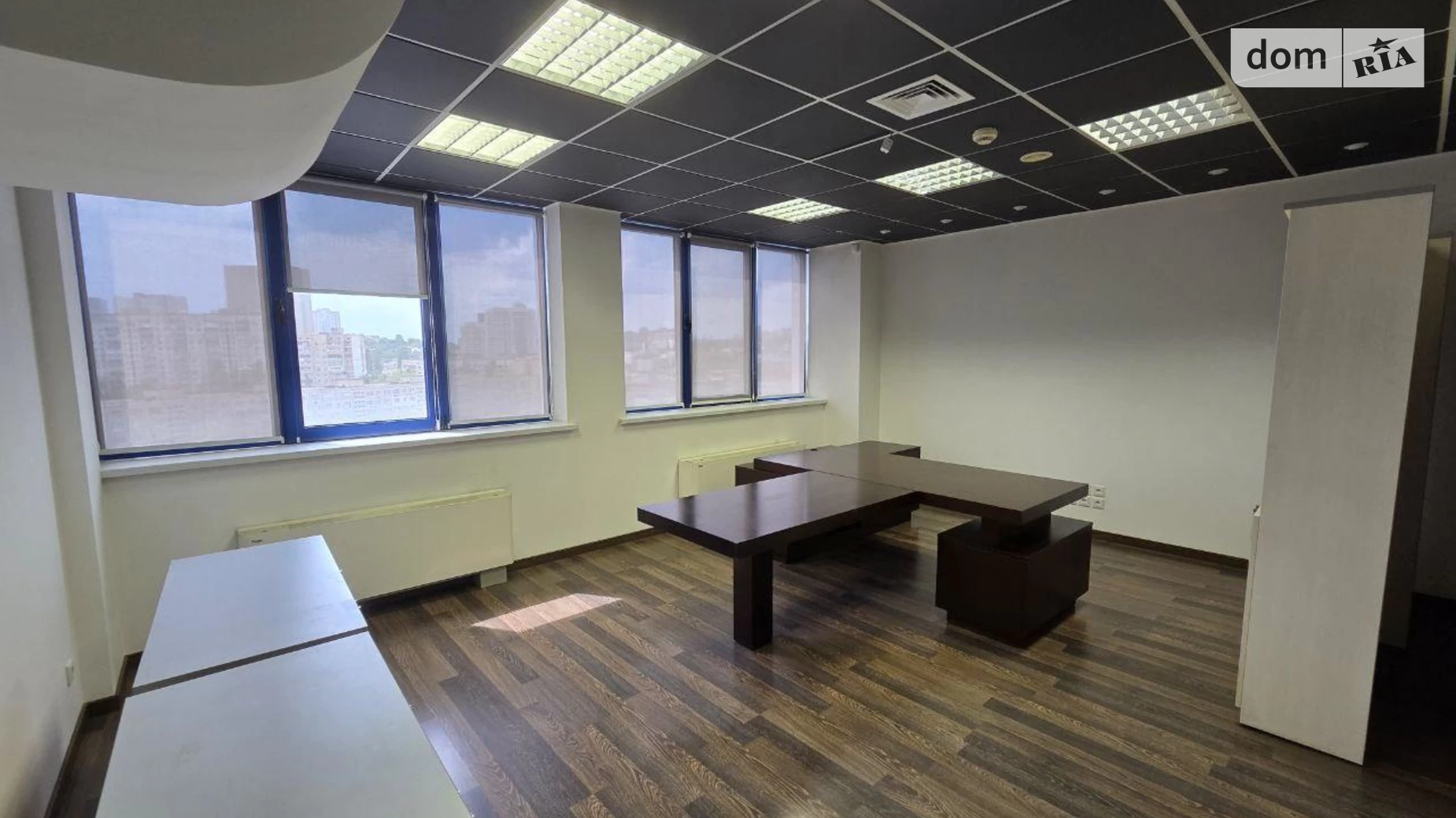 Сдается в аренду офис 540 кв. м в бизнес-центре, цена: 6000 $ - фото 4