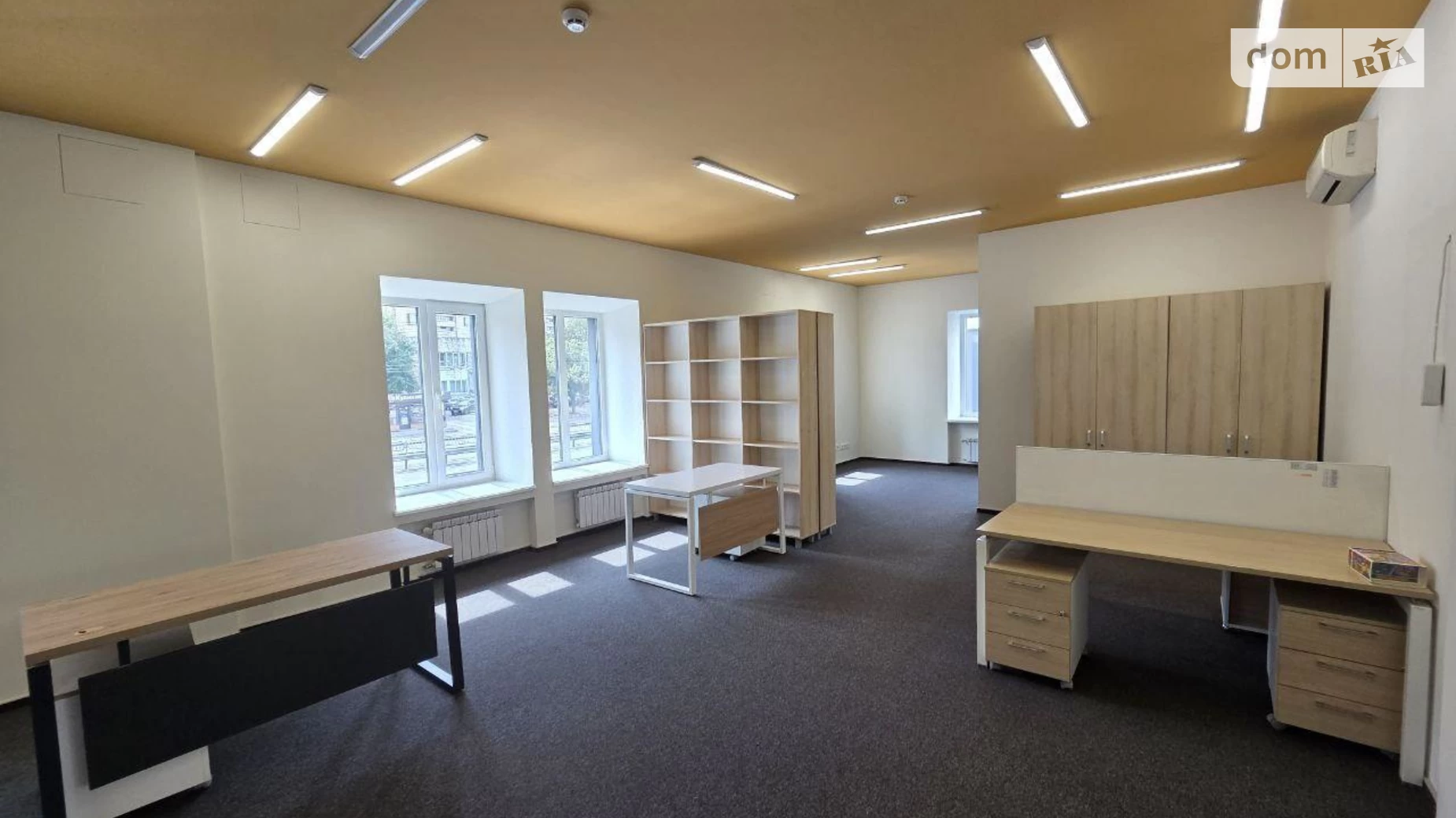 Сдается в аренду офис 320 кв. м в бизнес-центре, цена: 3800 $ - фото 4
