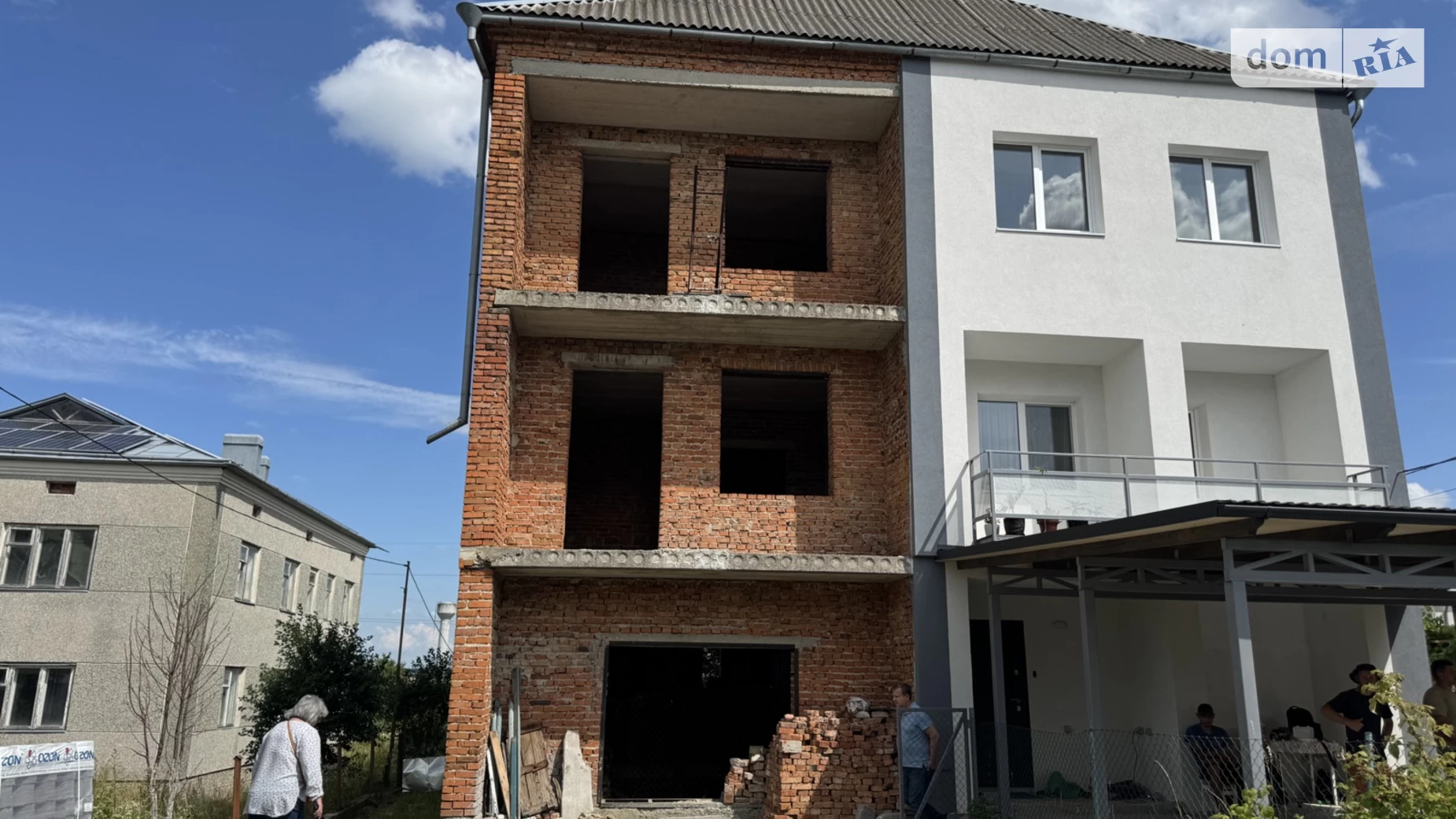 Продается дом на 3 этажа 185 кв. м с бассейном, цена: 40000 $ - фото 3