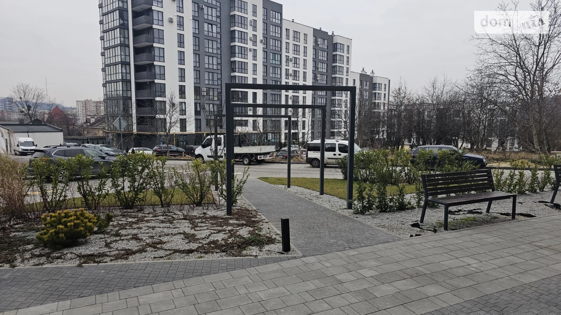 Сдается в аренду офис 81.6 кв. м в бизнес-центре, цена: 20000 грн - фото 2