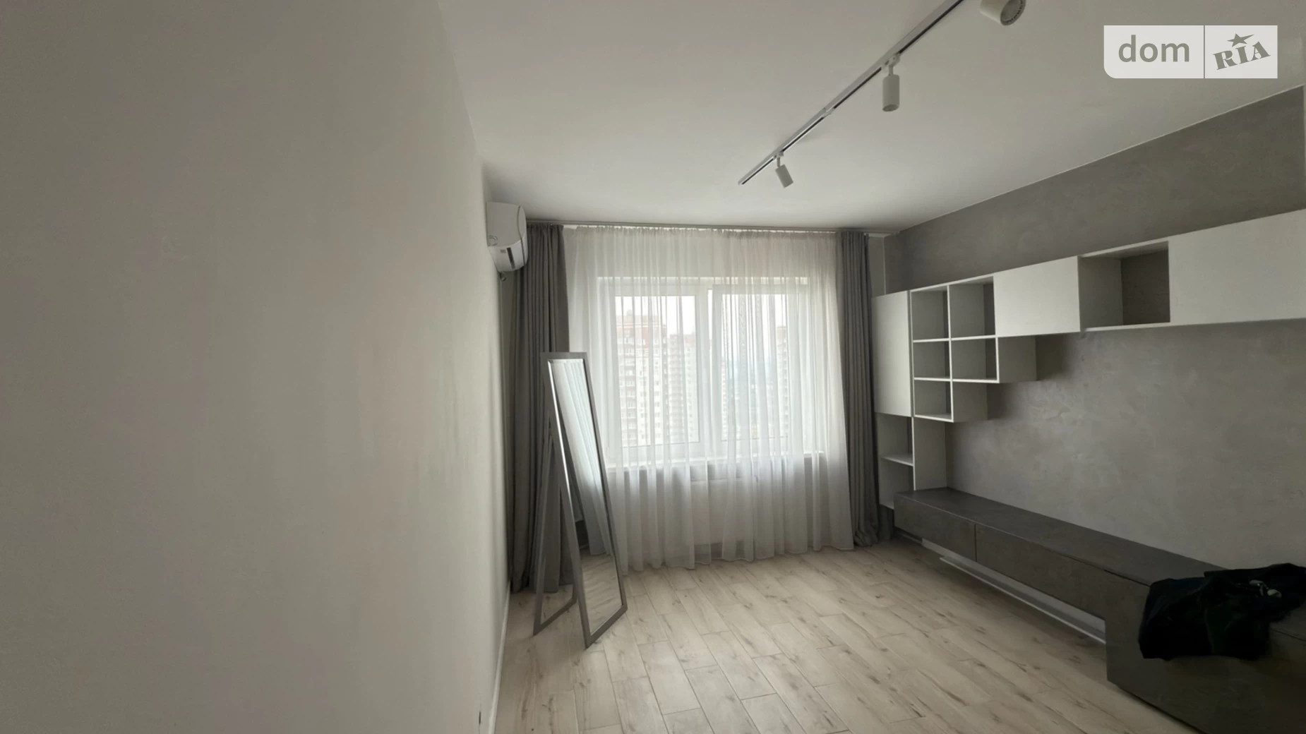 Продается 1-комнатная квартира 37 кв. м в Киеве, ул. Софии Русовой, 3В - фото 2