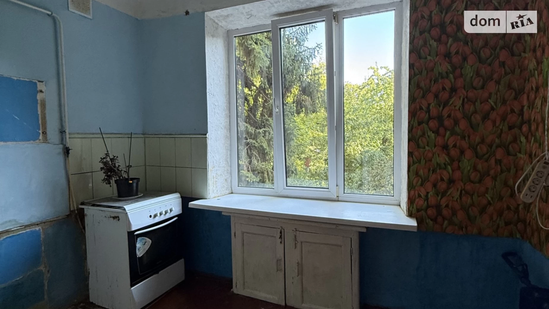 Продается 2-комнатная квартира 56 кв. м в Ровно, ул. Соборная, 9 - фото 2