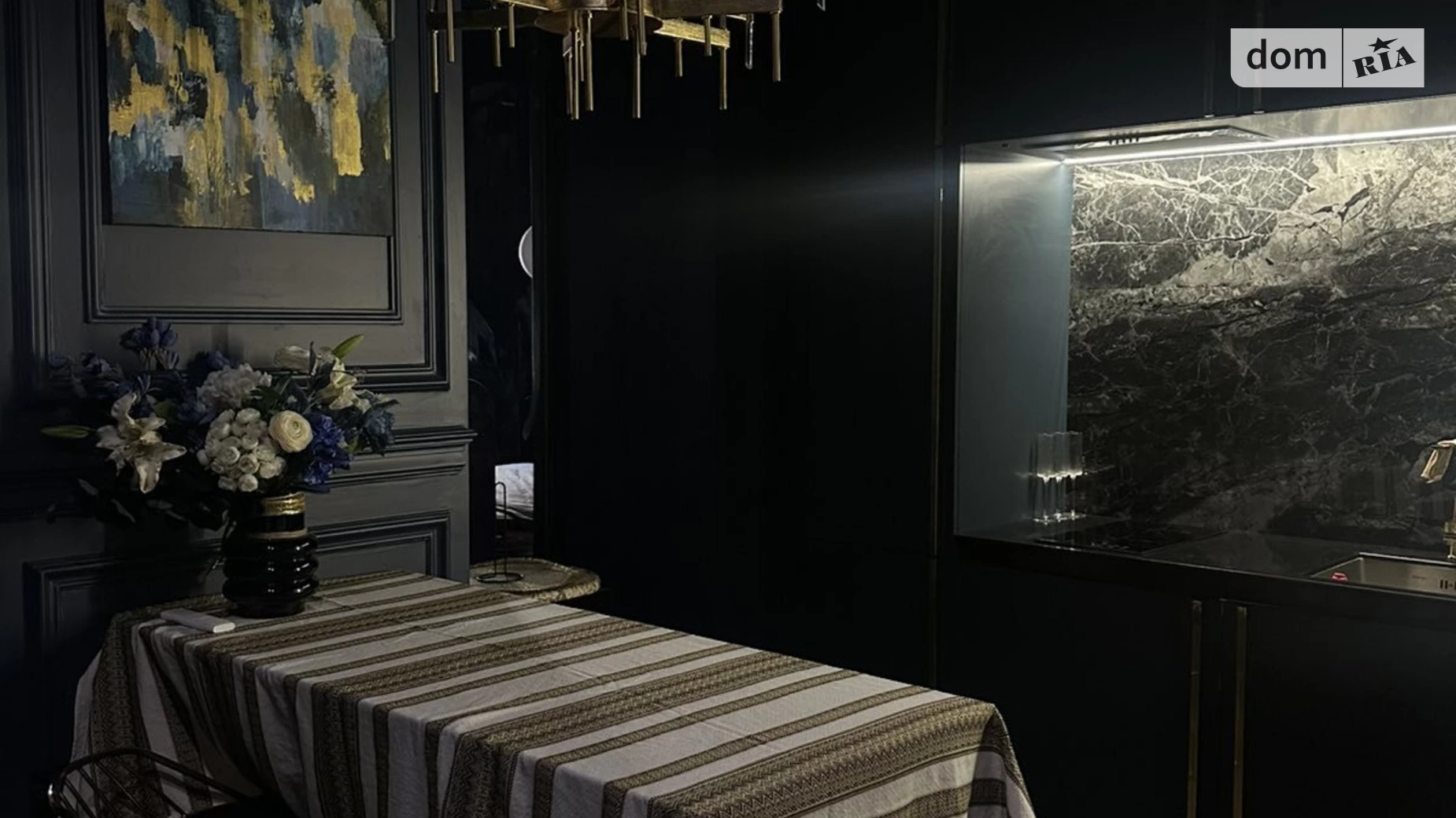 Сдается в аренду 1-комнатная квартира 72 кв. м в Черновцах, ул. Кобилянська, 18 - фото 3