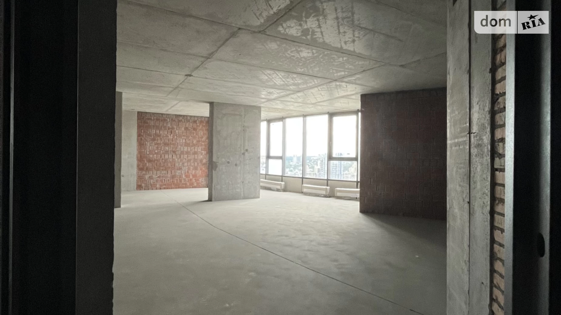 Продается 3-комнатная квартира 135 кв. м в Киеве, бул. Николая Михновского(Дружбы Народов), 13А - фото 2