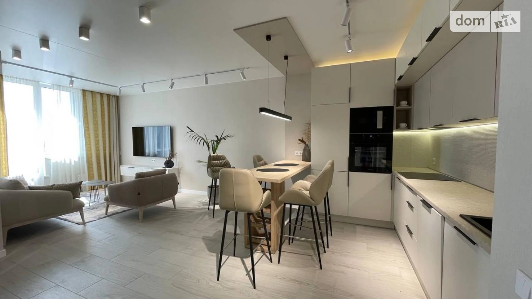 Продается 1-комнатная квартира 68 кв. м в Киеве, ул. Михаила Бойчука, 41Б - фото 2