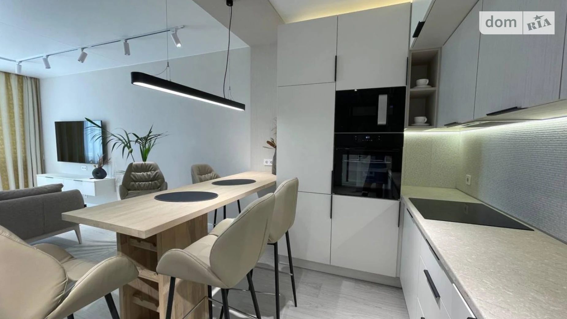 Продается 1-комнатная квартира 68 кв. м в Киеве, ул. Михаила Бойчука, 41Б - фото 3