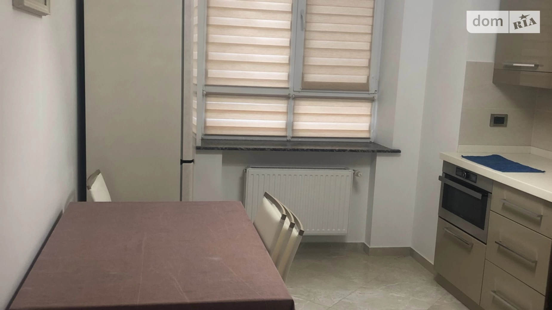 Продается 2-комнатная квартира 70.1 кв. м в Черновцах, ул. Ровенская, 10 - фото 5