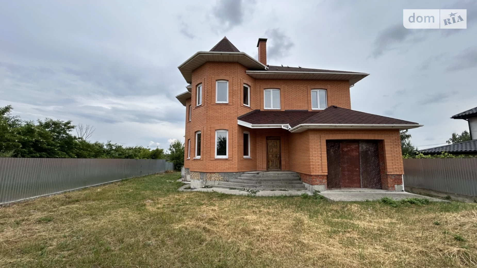 Продается дом на 3 этажа 408.3 кв. м с беседкой, цена: 99000 $ - фото 2