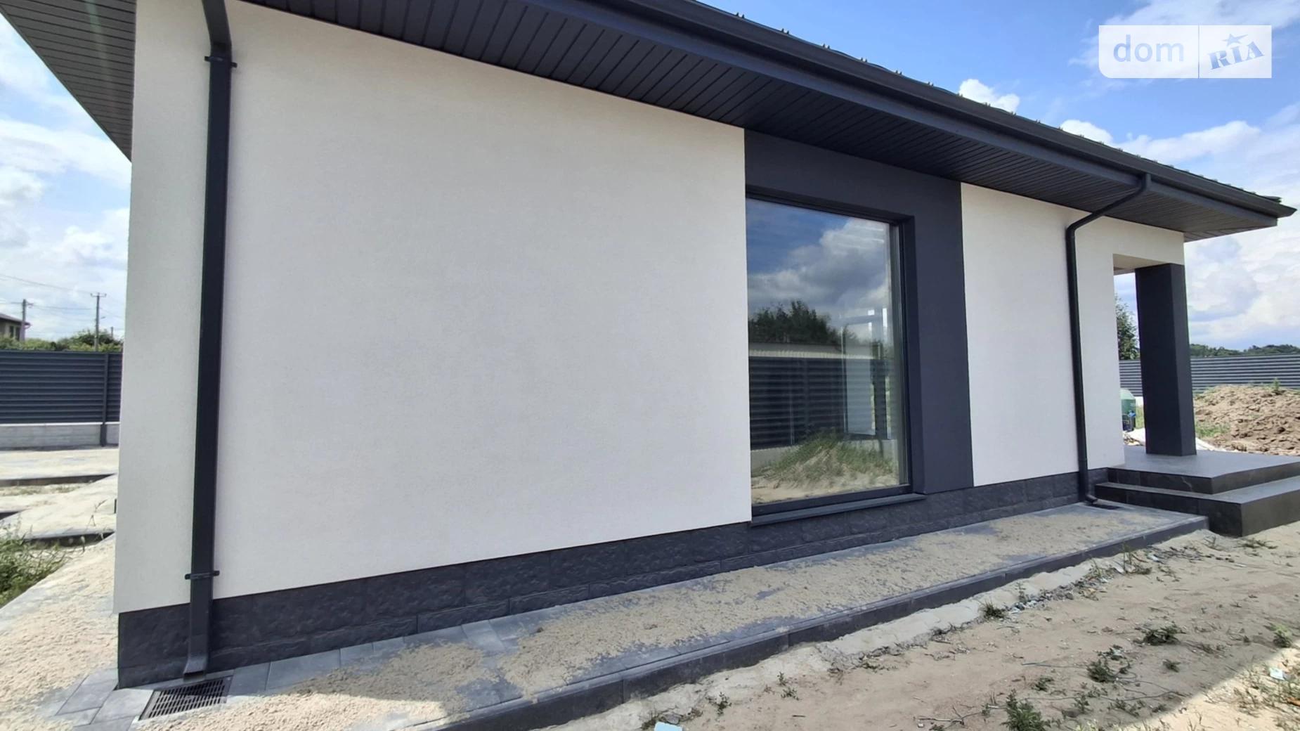 Продается одноэтажный дом 120 кв. м с бассейном, цена: 120000 $ - фото 3