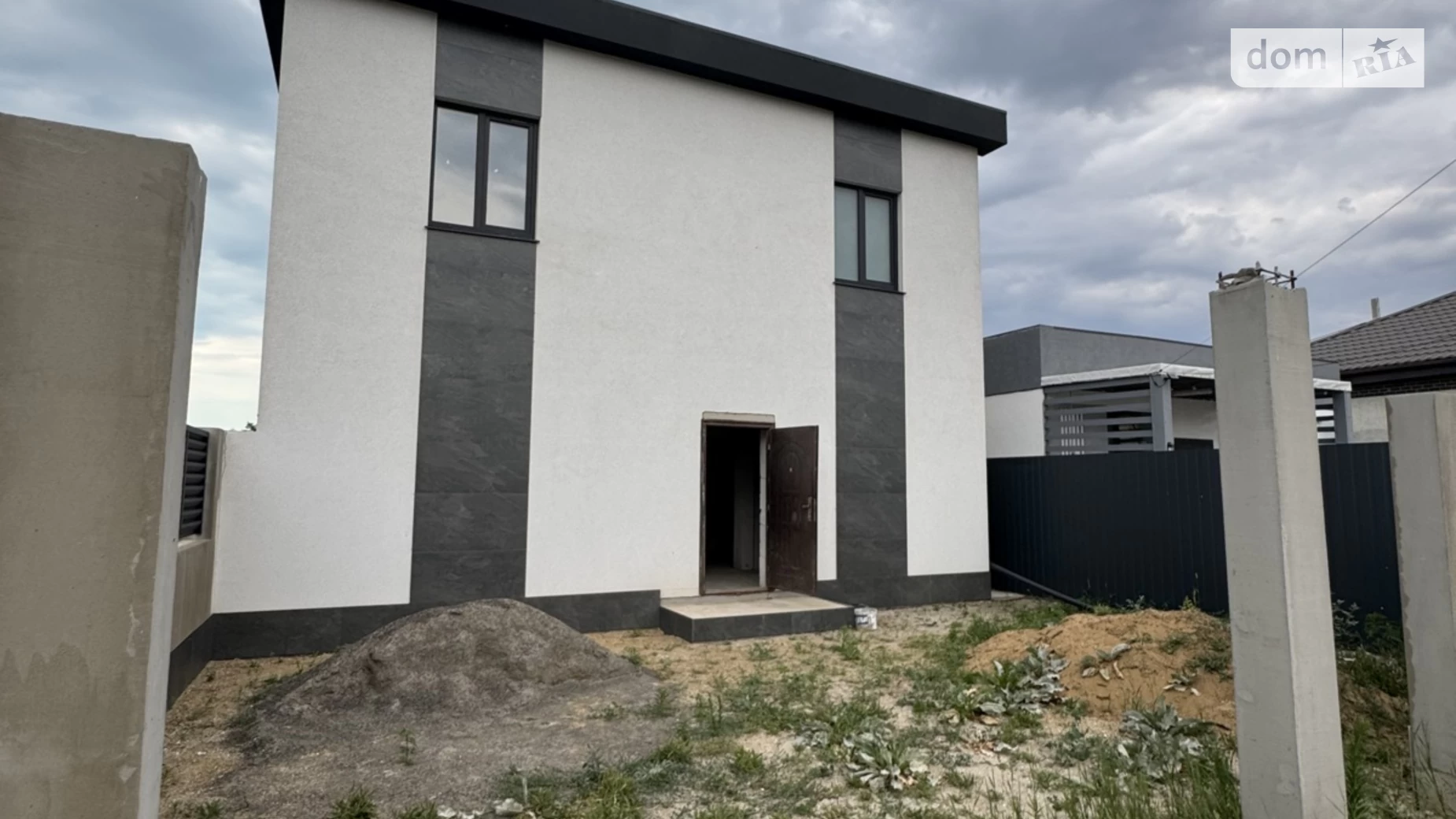 Продается дом на 2 этажа 130 кв. м с террасой, цена: 67000 $ - фото 2