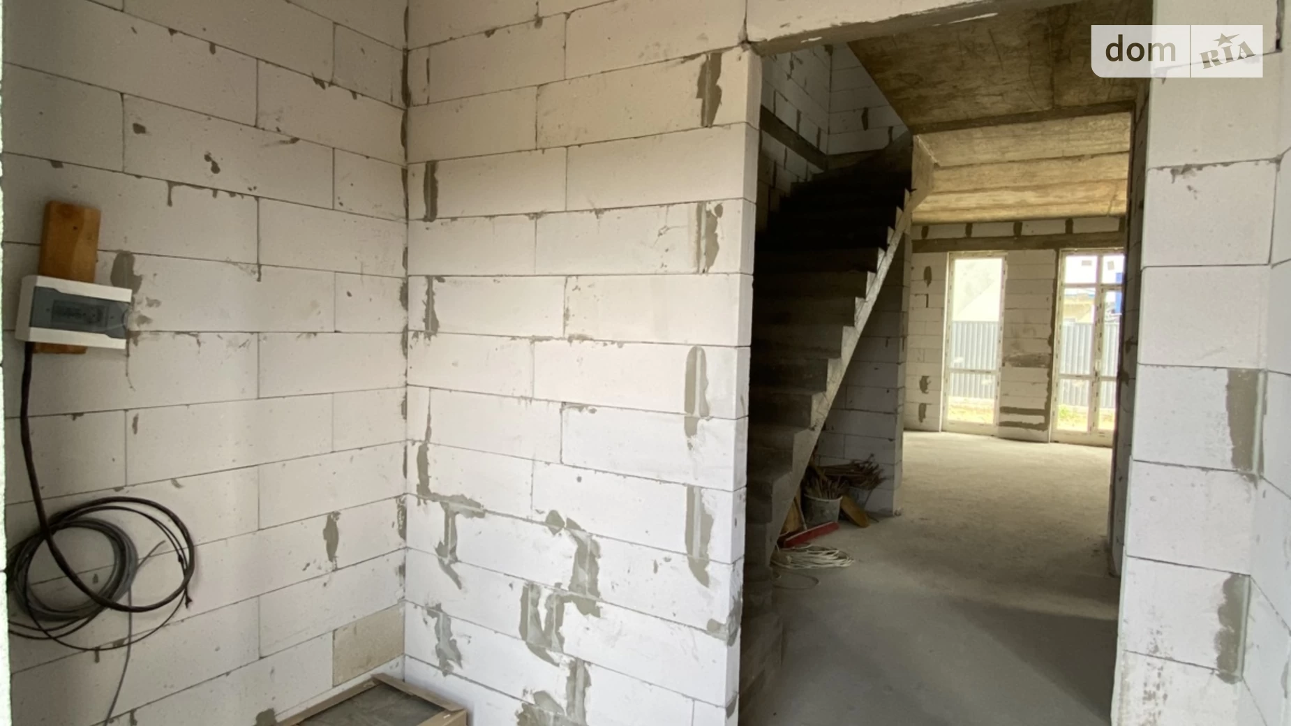 Продается дом на 2 этажа 120 кв. м с мебелью, цена: 120000 $ - фото 4