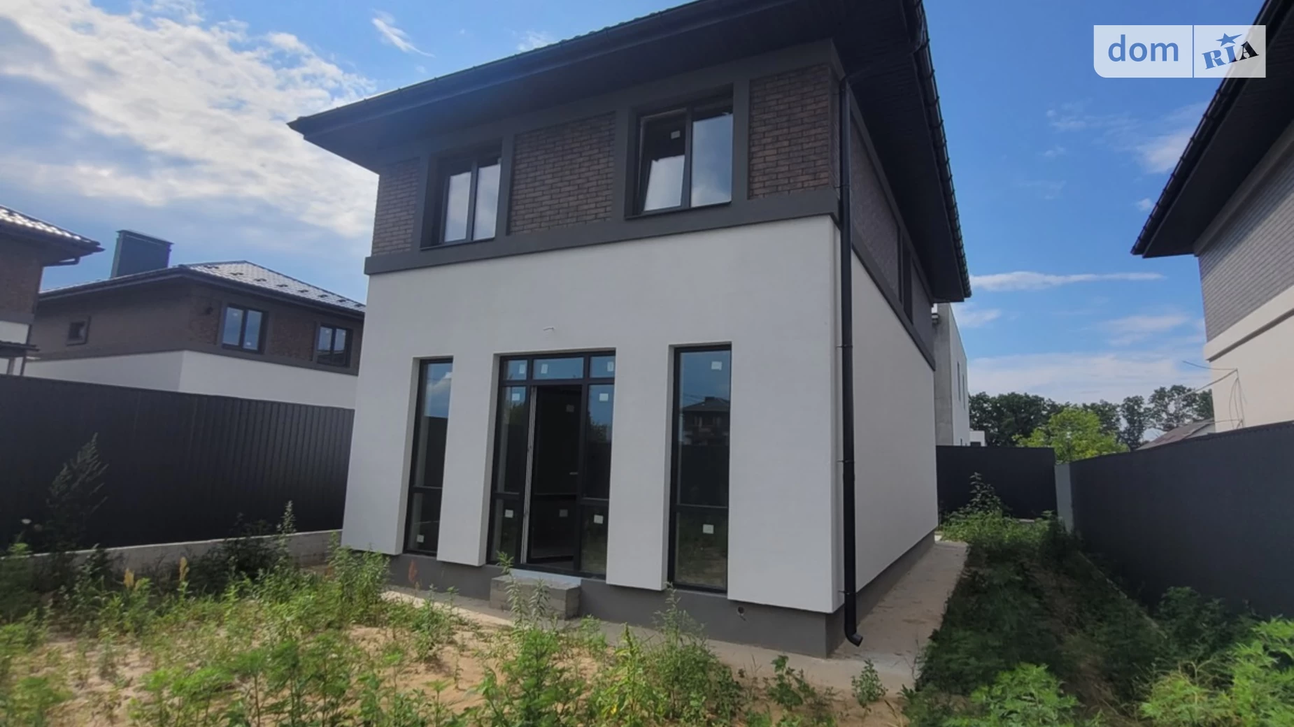 Продается дом на 3 этажа 120 кв. м с беседкой, цена: 115000 $ - фото 2