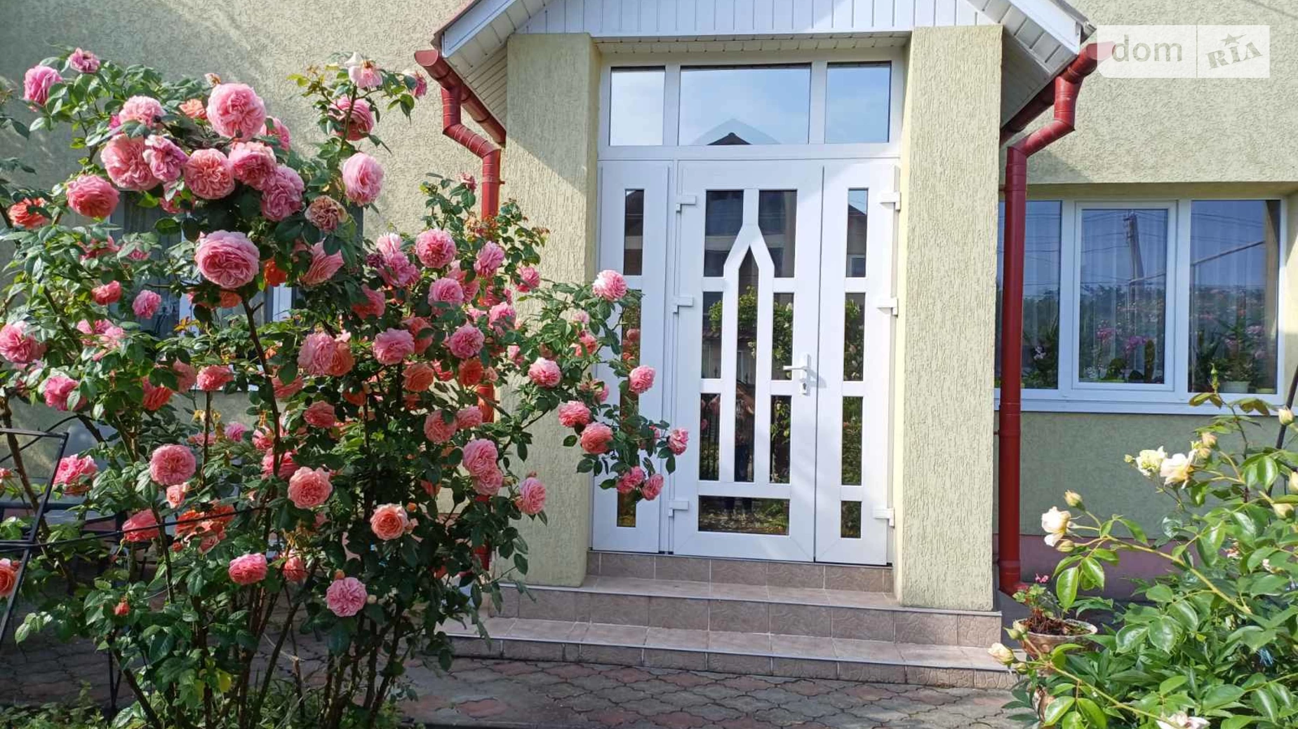 Сдается в аренду дом на 2 этажа 135 кв. м с бассейном, цена: 1000 $ - фото 2