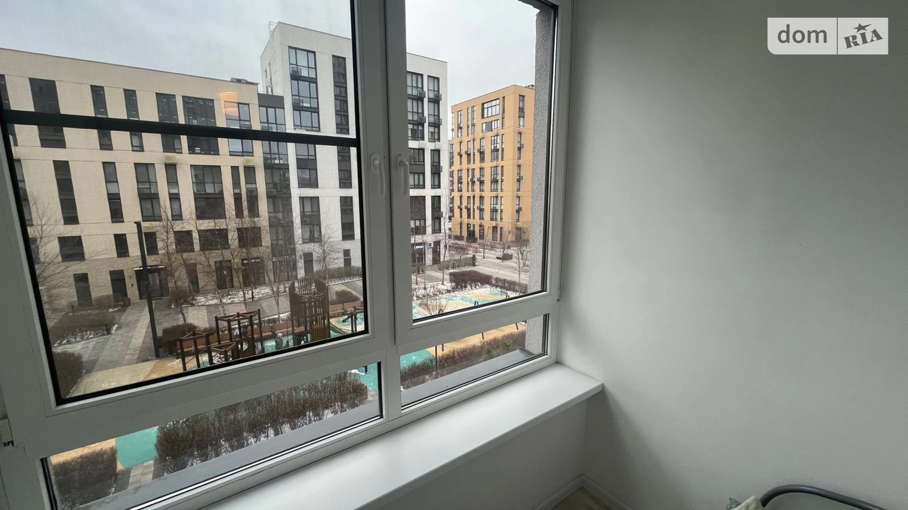 Продается 1-комнатная квартира 30 кв. м в Киеве, ул. Салютная, 2 корпус 1 - фото 3