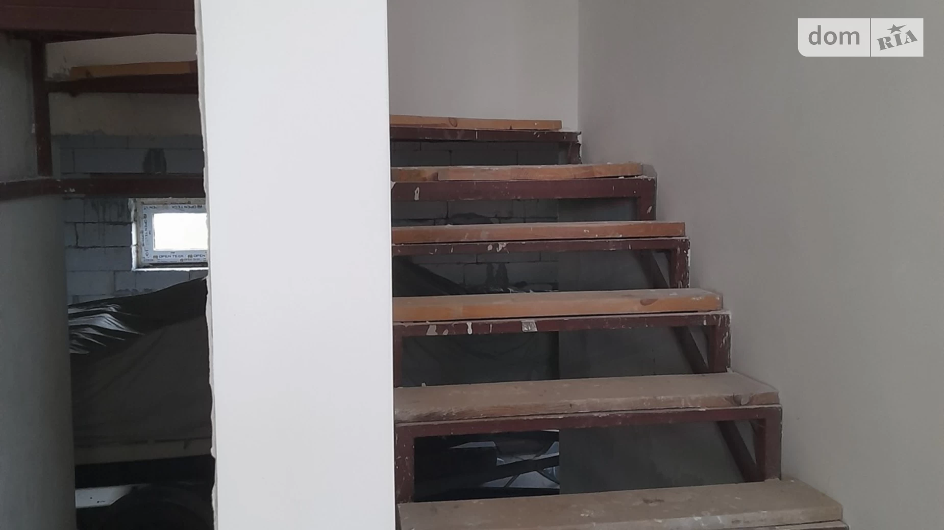 Продается дом на 2 этажа 303 кв. м с мебелью, цена: 158000 $ - фото 2