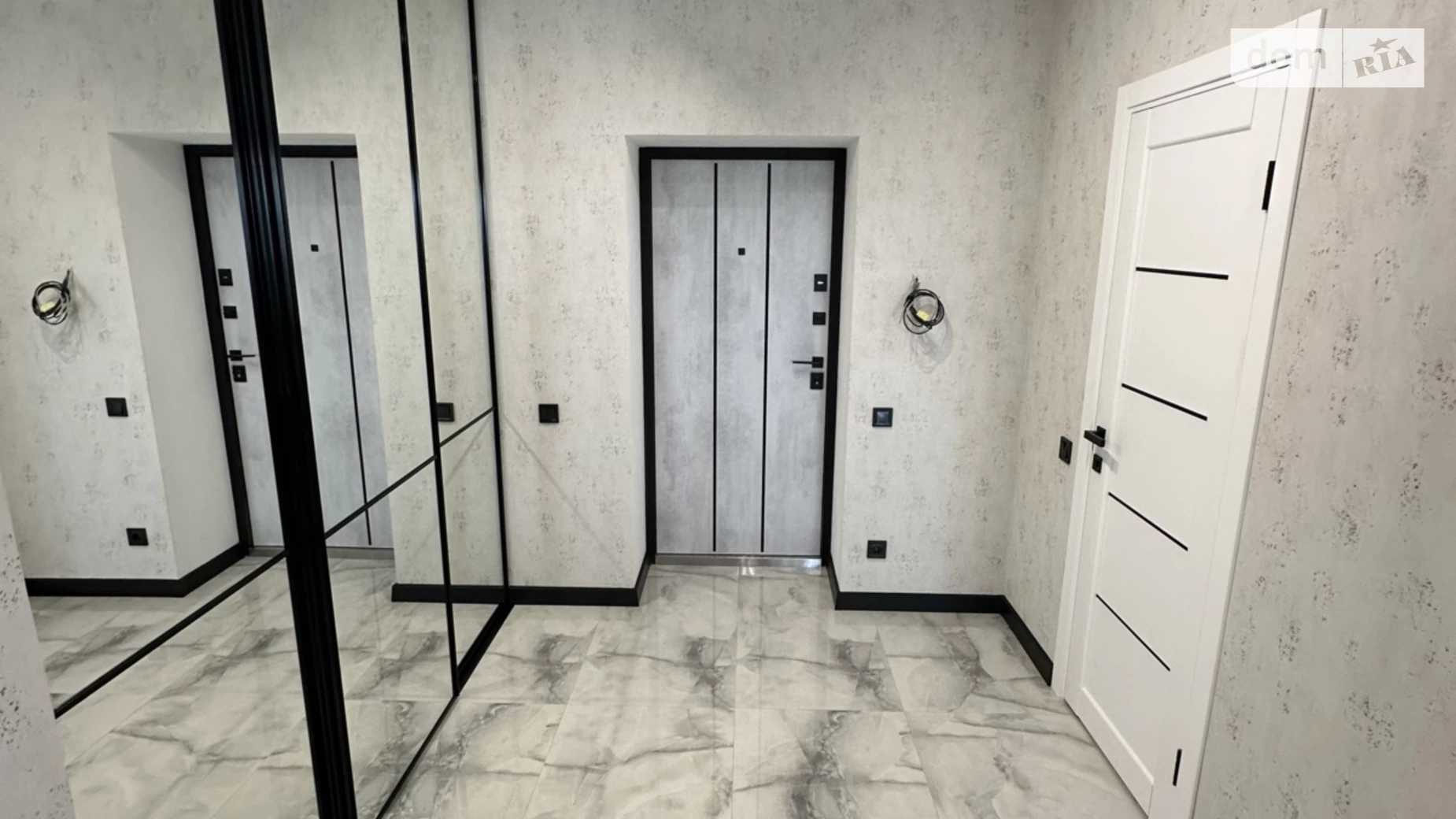 Продается 1-комнатная квартира 54 кв. м в Чернигове, ул. Лесная, 42Б - фото 3