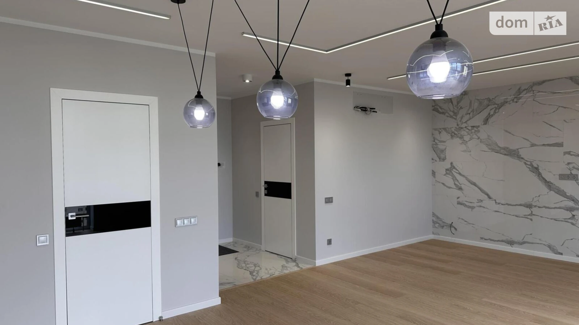 Продается 3-комнатная квартира 108.2 кв. м в Киеве, бул. Вацлава Гавела, 9А - фото 2