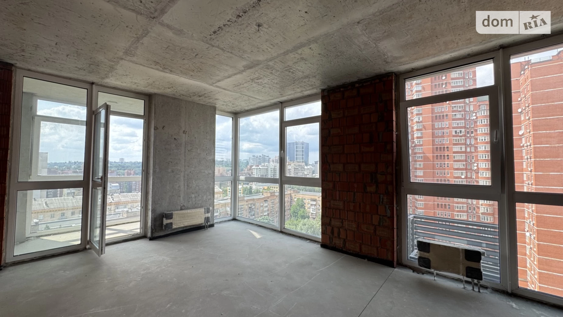 Продається 2-кімнатна квартира 82.4 кв. м у Києві, вул. Предславинська, 40 - фото 2