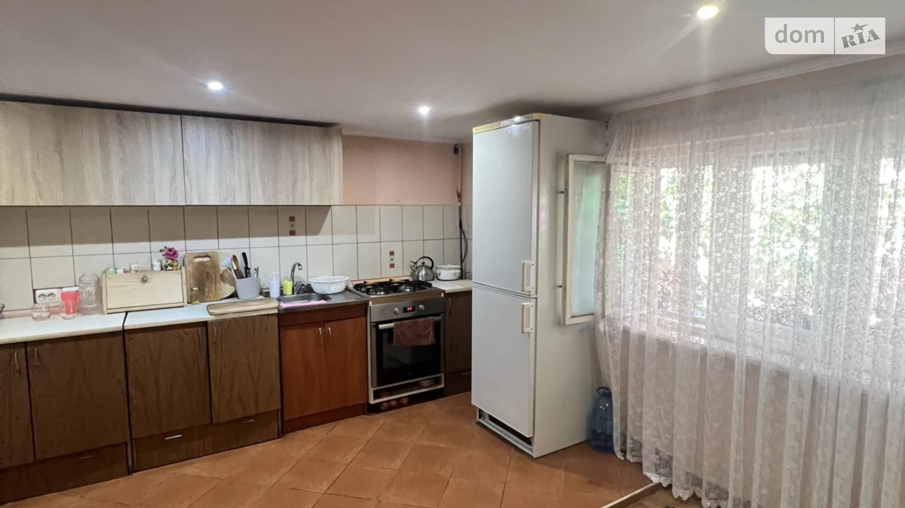 Продается дом на 2 этажа 280 кв. м с подвалом, цена: 80000 $ - фото 4
