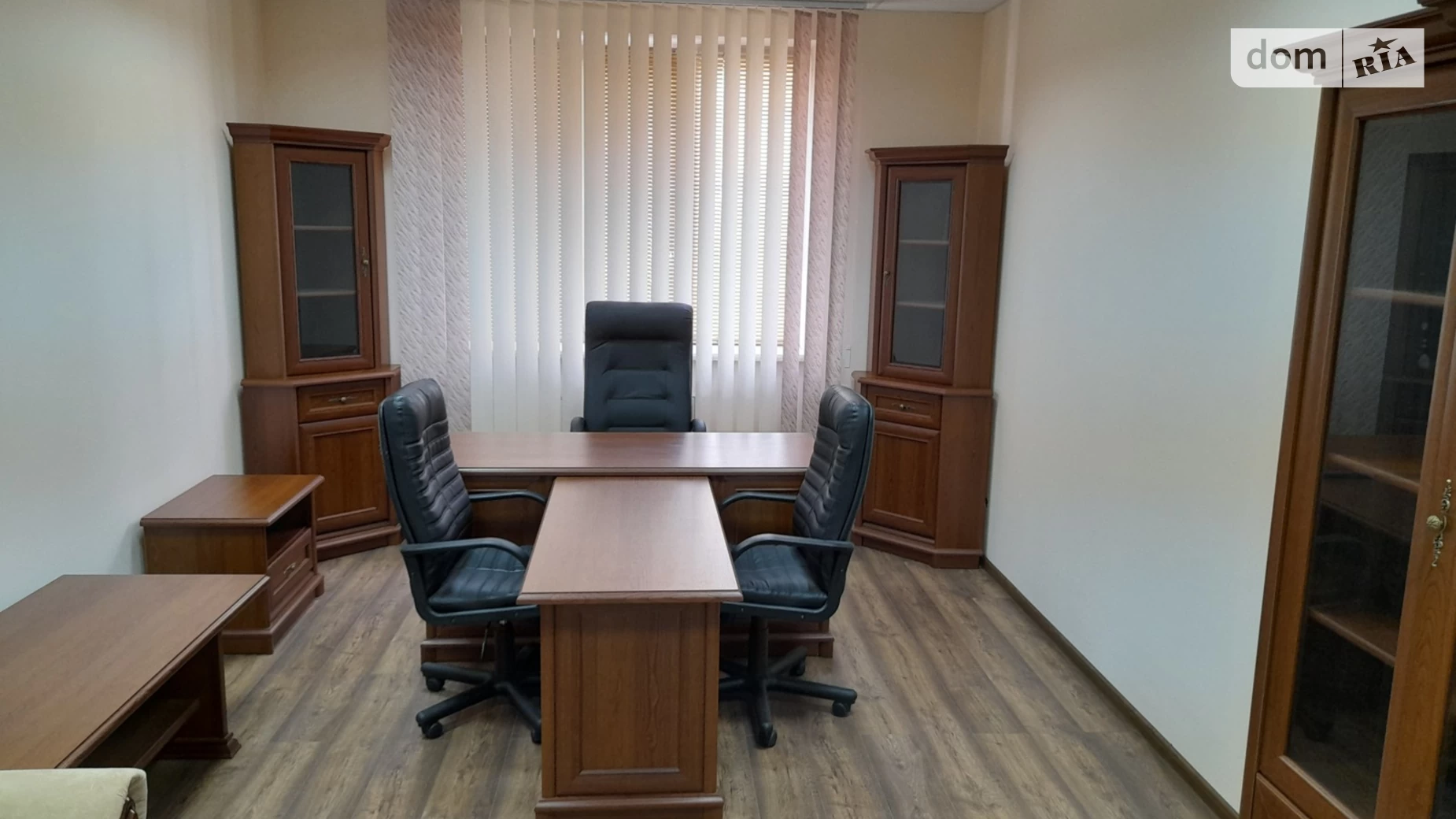 Продается офис 21 кв. м в бизнес-центре, цена: 29500 $ - фото 3