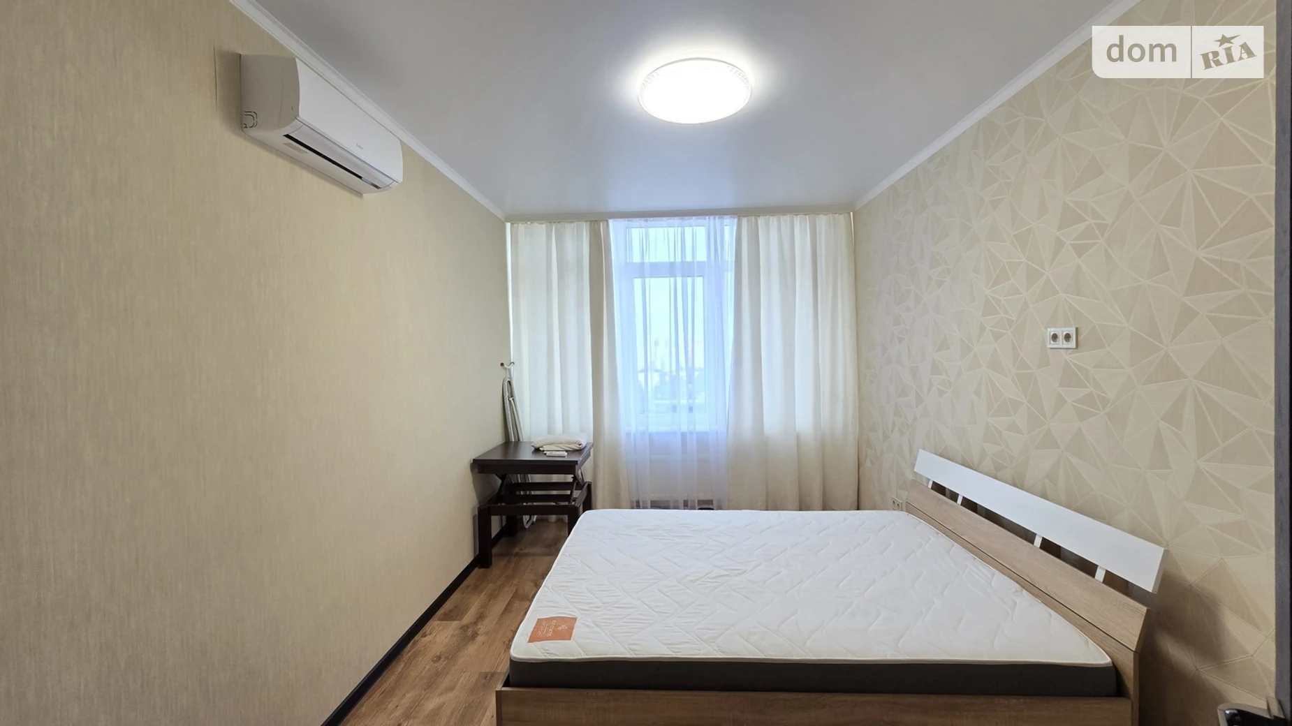 Сдается в аренду 2-комнатная квартира 58 кв. м в Одессе, ул. Бассейная, 6А - фото 2