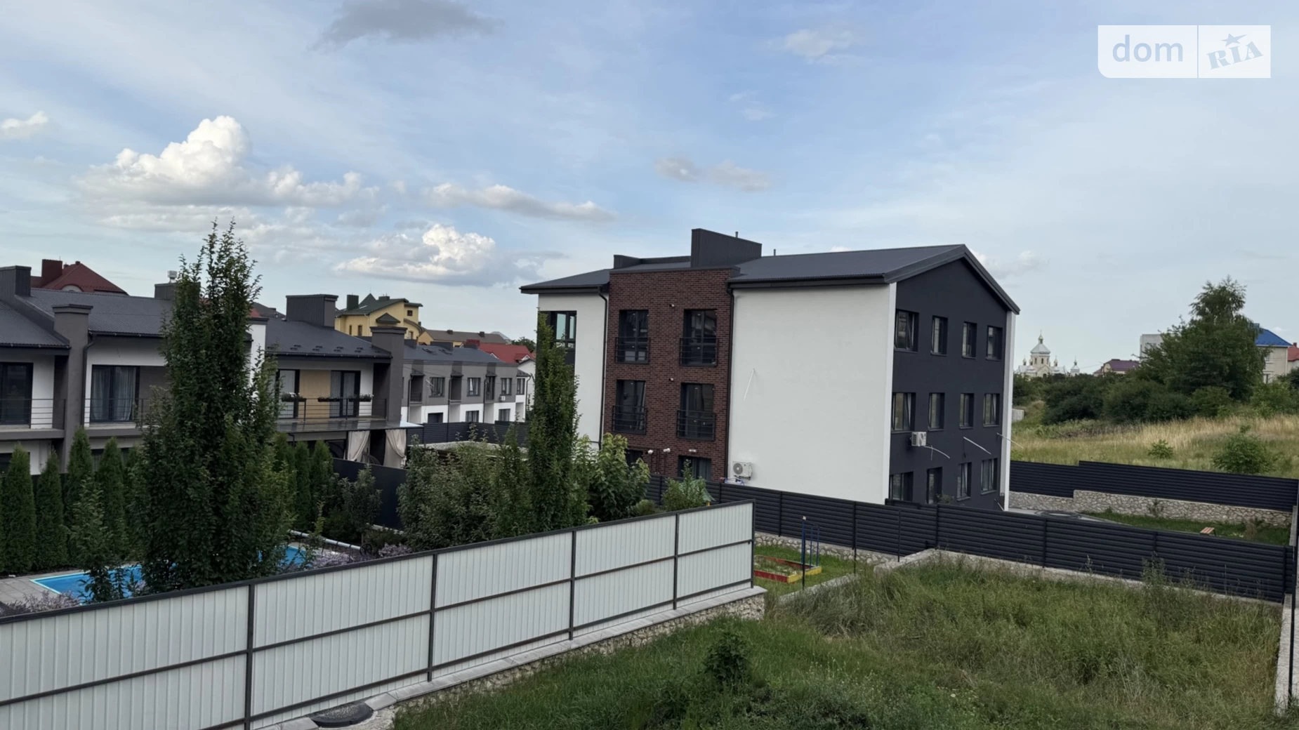 Продается дом на 2 этажа 180 кв. м с беседкой, цена: 140000 $ - фото 2