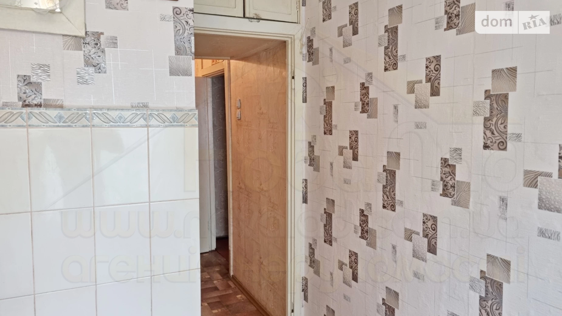 Продается 3-комнатная квартира 47 кв. м в Чернигове, ул. Космонавтов - фото 3
