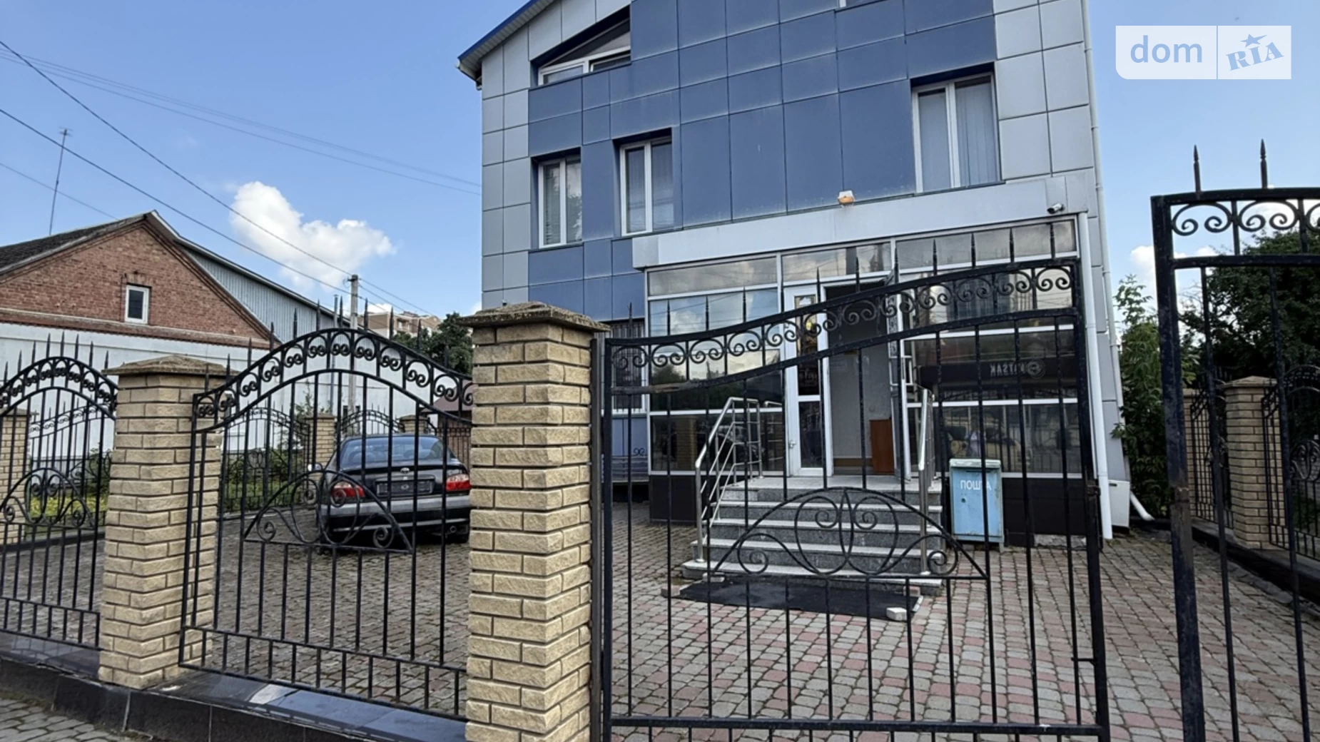 Сдается в аренду офис 97.5 кв. м в бизнес-центре, цена: 24375 грн - фото 4