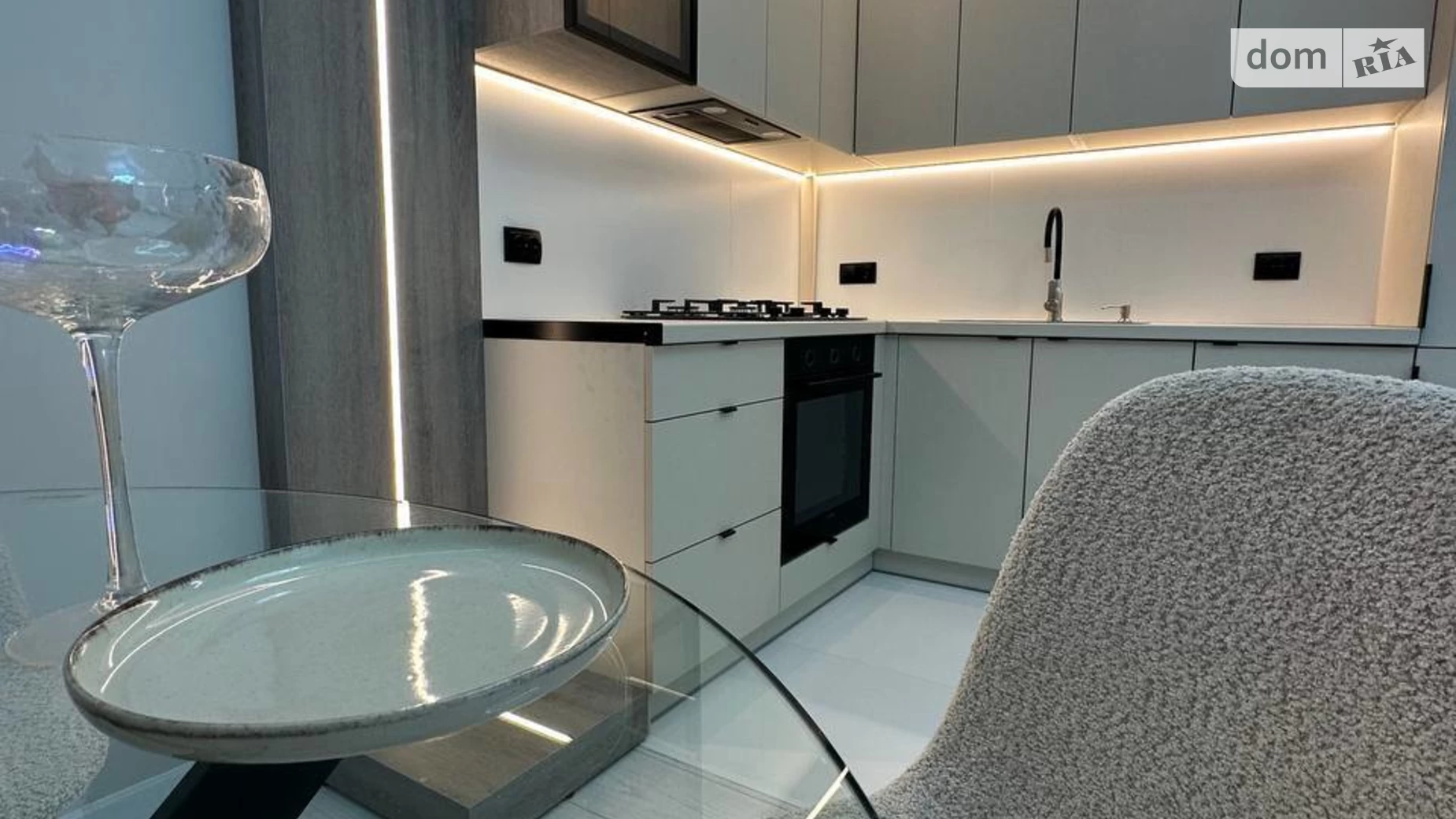 2-кімнатна квартира 63 кв. м у Тернополі, цена: 72800 $ - фото 3