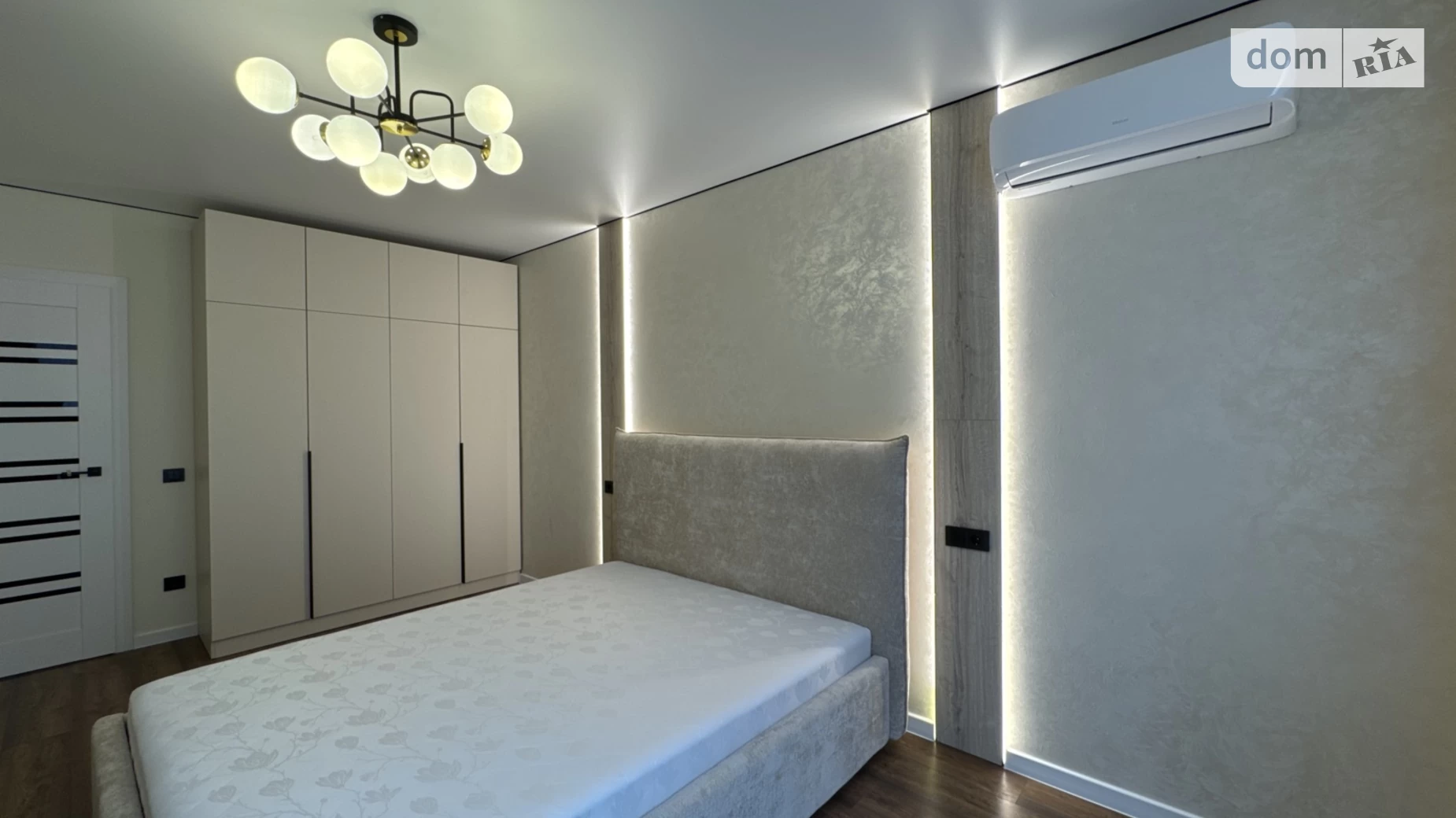 Продается 1-комнатная квартира 48 кв. м в Ивано-Франковске, ул. Героев Николаева(Сеченова), 129А - фото 3