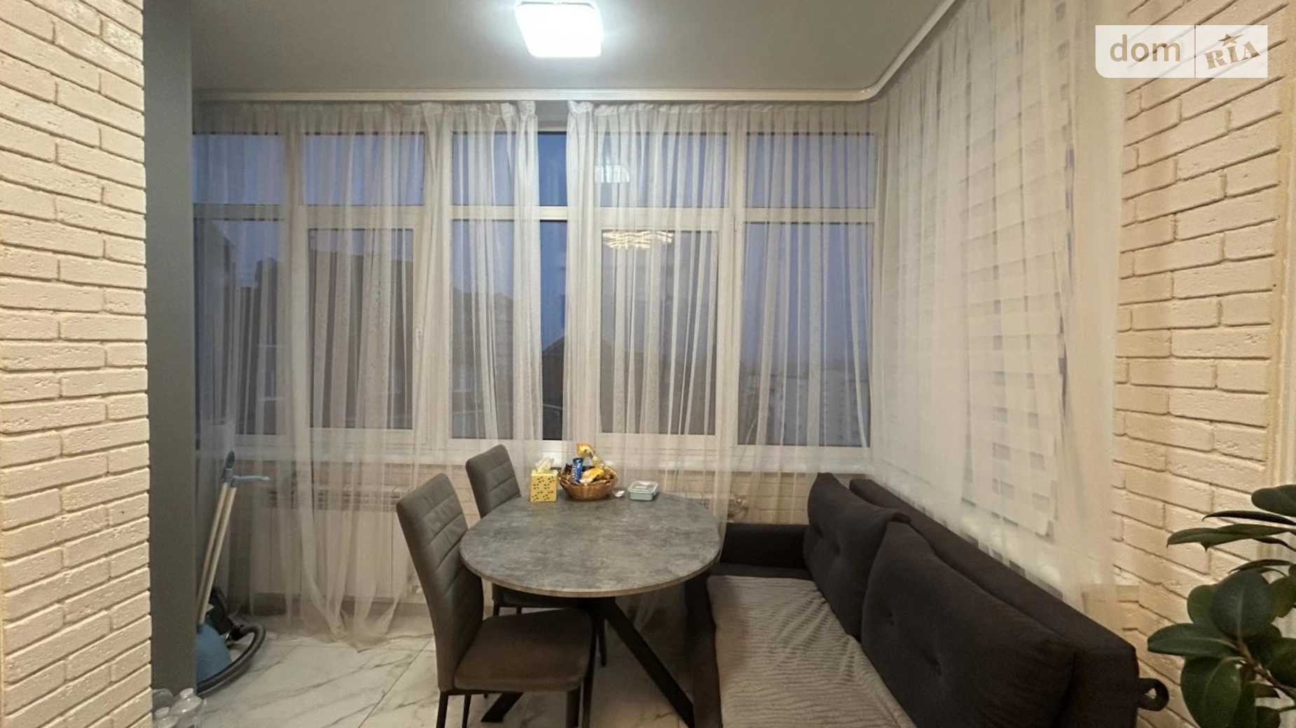 Продается 2-комнатная квартира 68 кв. м в Чабанах, ул. Покровская(Кирова), 40Б - фото 2