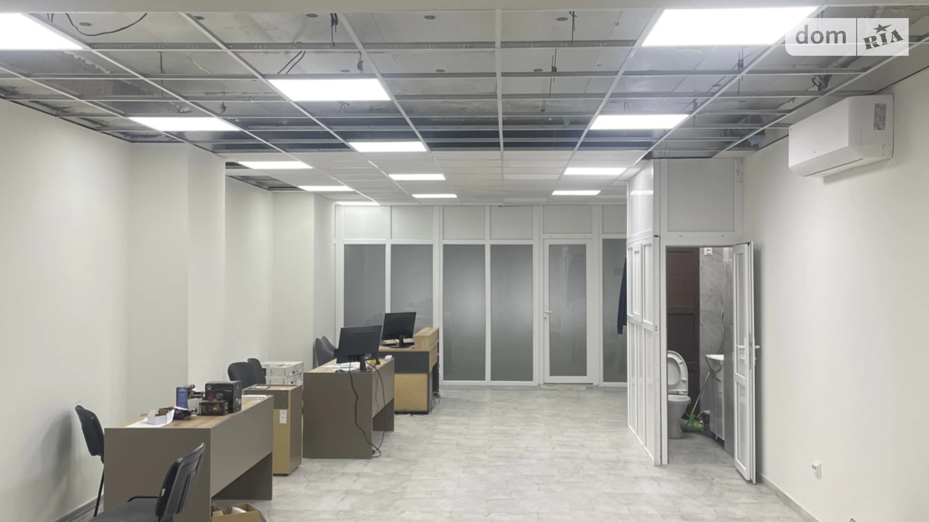 Сдается в аренду офис 69 кв. м в бизнес-центре, цена: 12000 грн - фото 3