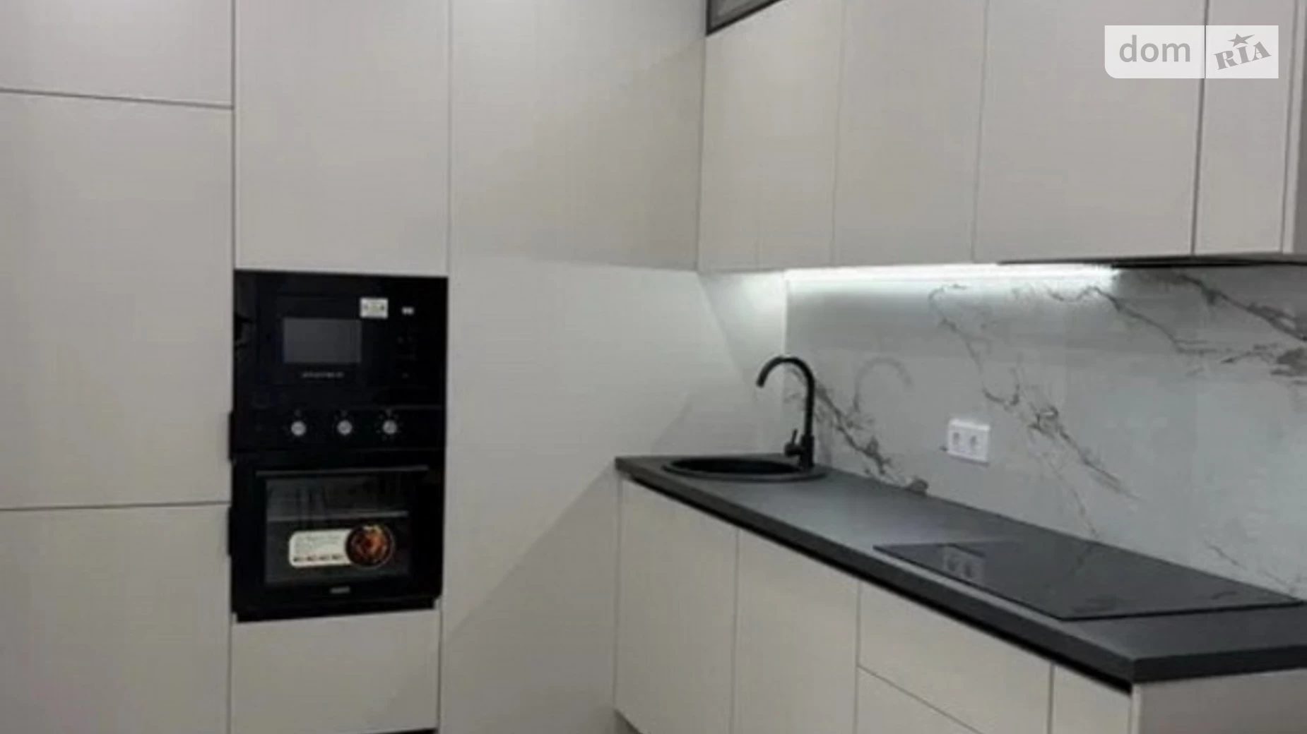 Продается 1-комнатная квартира 42 кв. м в Одессе, ул. Краснова, 1В - фото 4