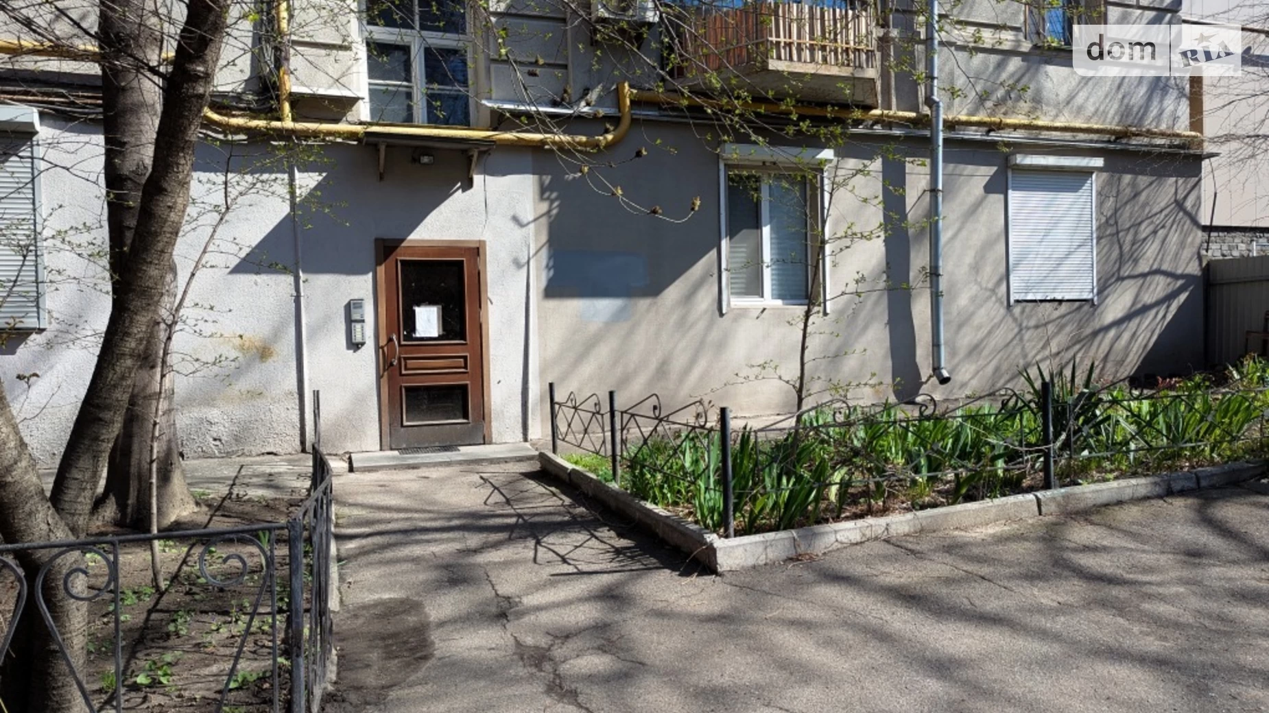 Продается офис 43.1 кв. м в бизнес-центре, цена: 110000 $ - фото 2