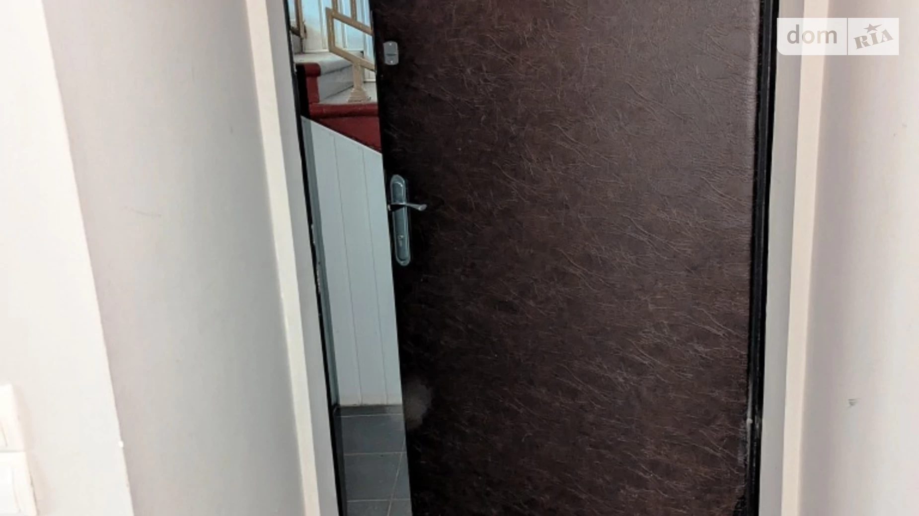 Продается офис 43.1 кв. м в бизнес-центре, цена: 110000 $ - фото 5