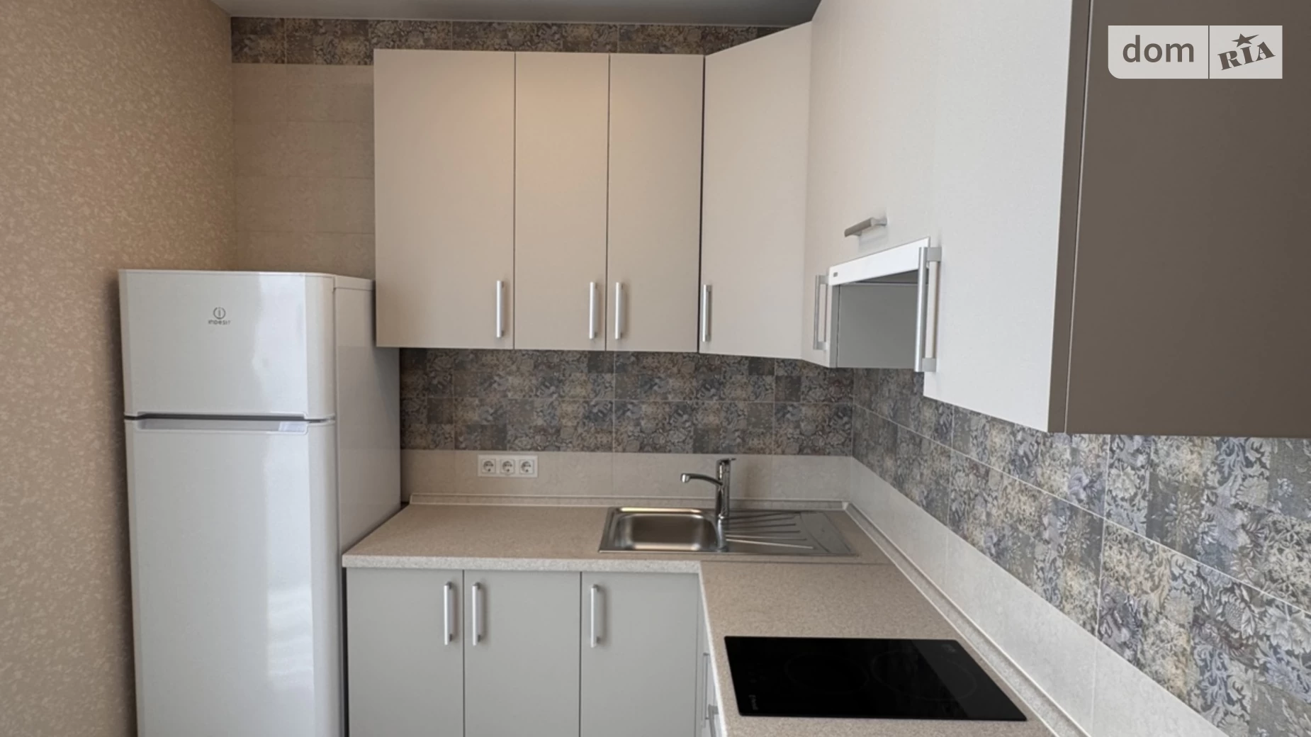 Продается 1-комнатная квартира 29.8 кв. м в Буче, бул. Леонида Бирюкова, 2А корпус 1 - фото 2