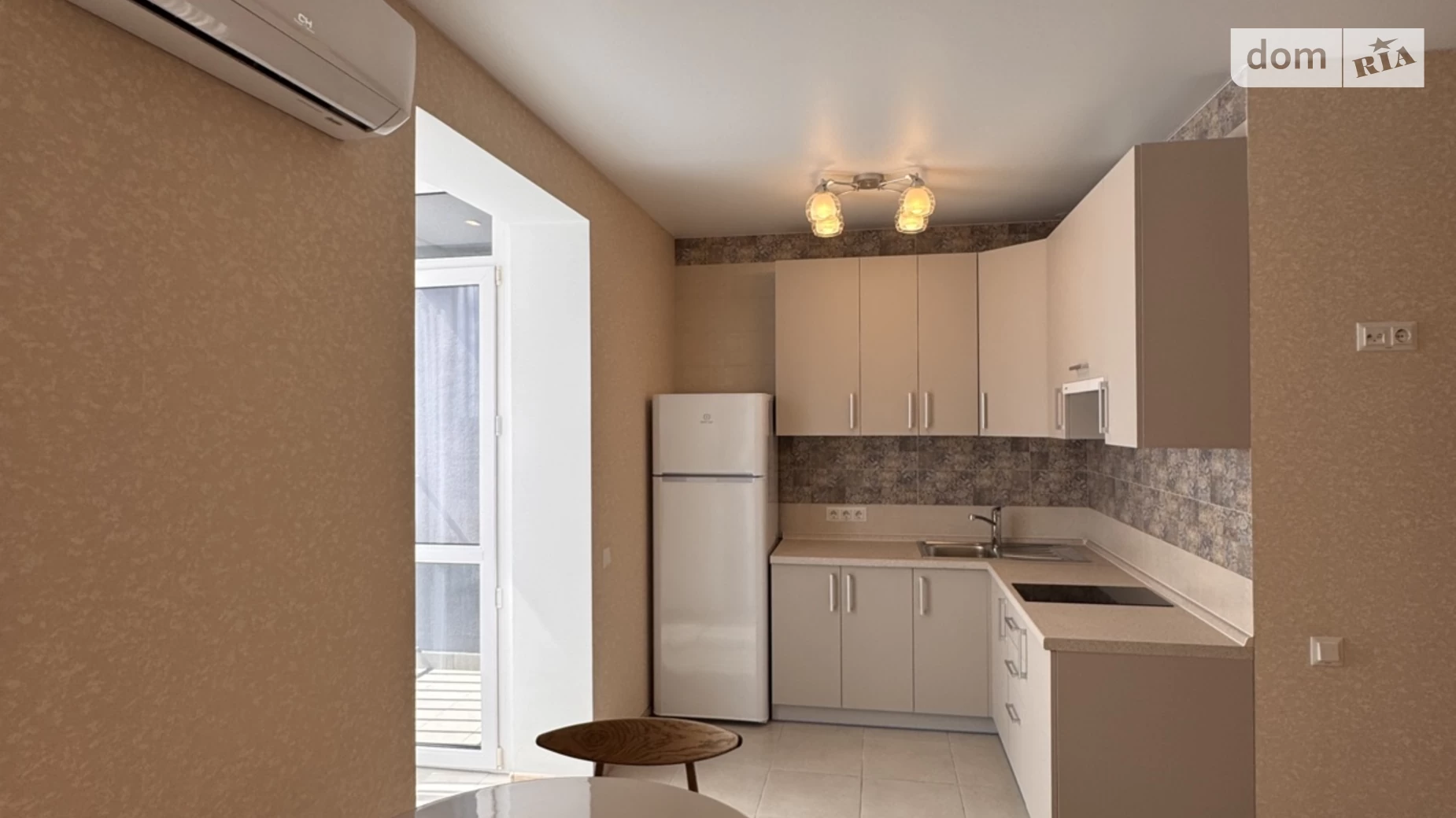 Продается 1-комнатная квартира 29.8 кв. м в Буче, бул. Леонида Бирюкова, 2А корпус 1 - фото 4