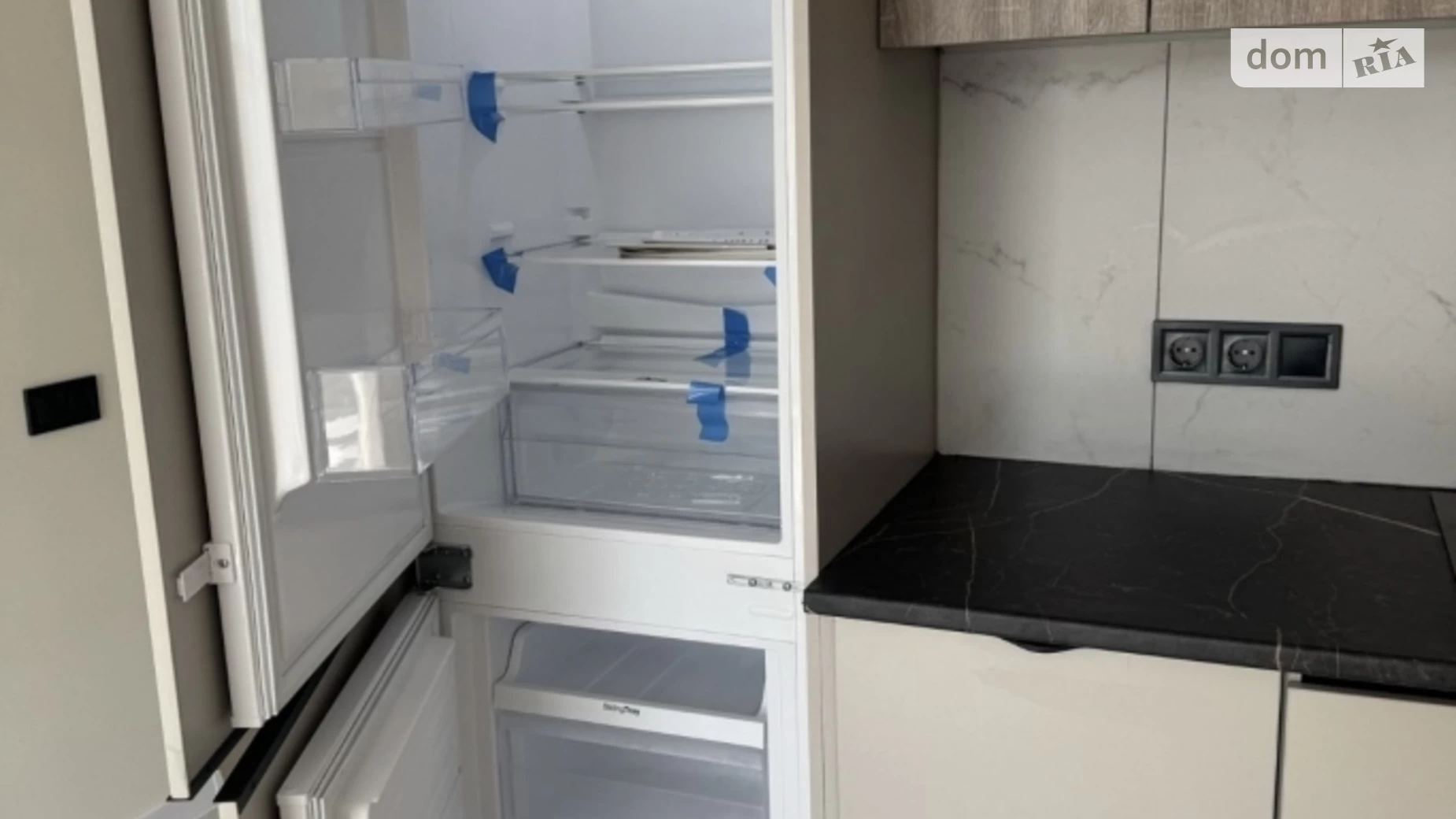 Продается 1-комнатная квартира 45 кв. м в Житомире, ул. Домбровского, 6 - фото 2